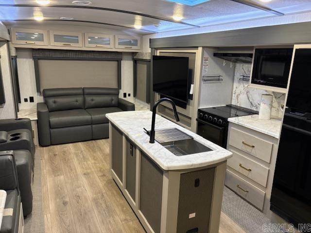 143 MC 2073  Lead Hill, AR