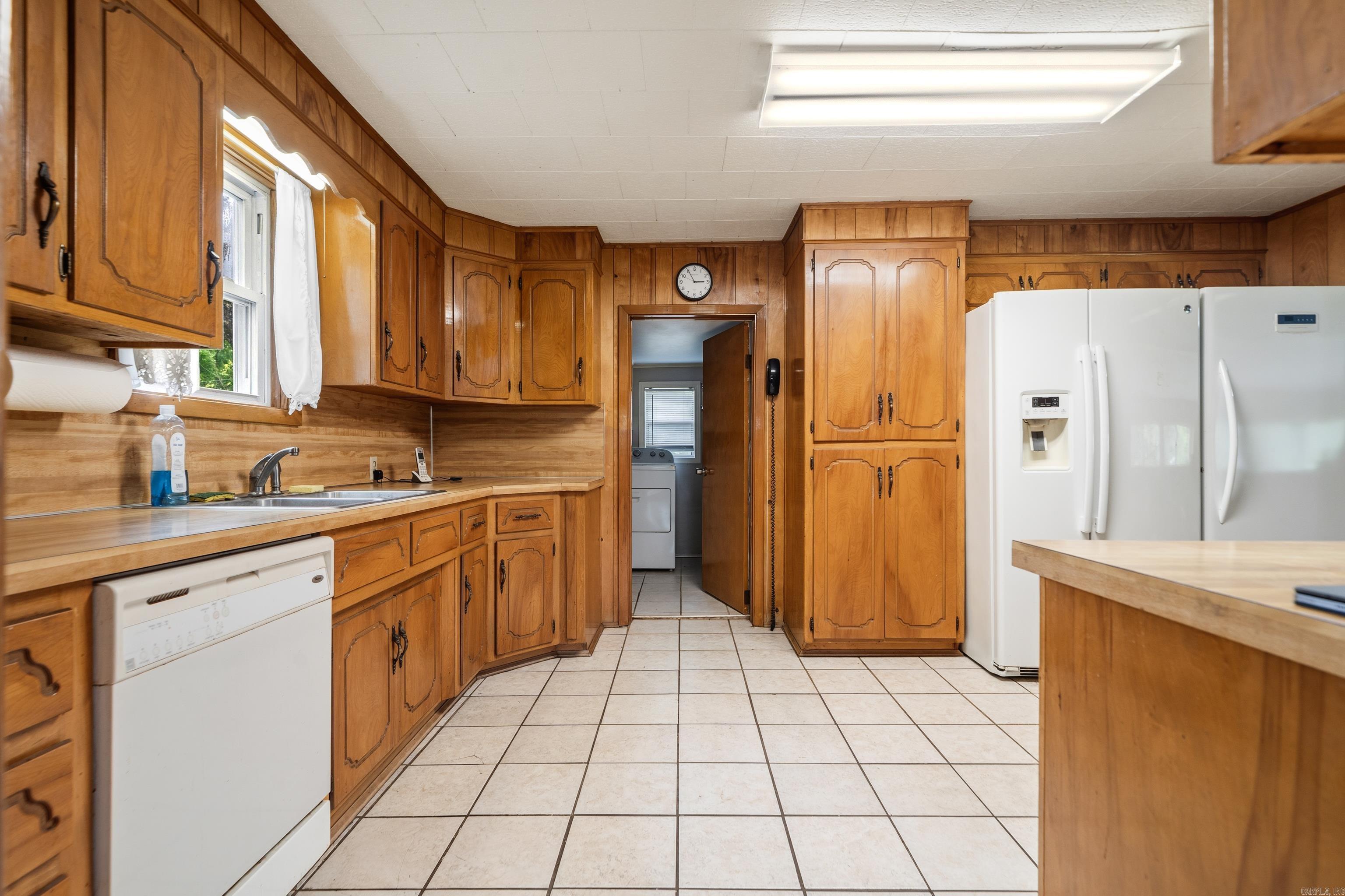 300 Carver  Hot Springs National Park, AR