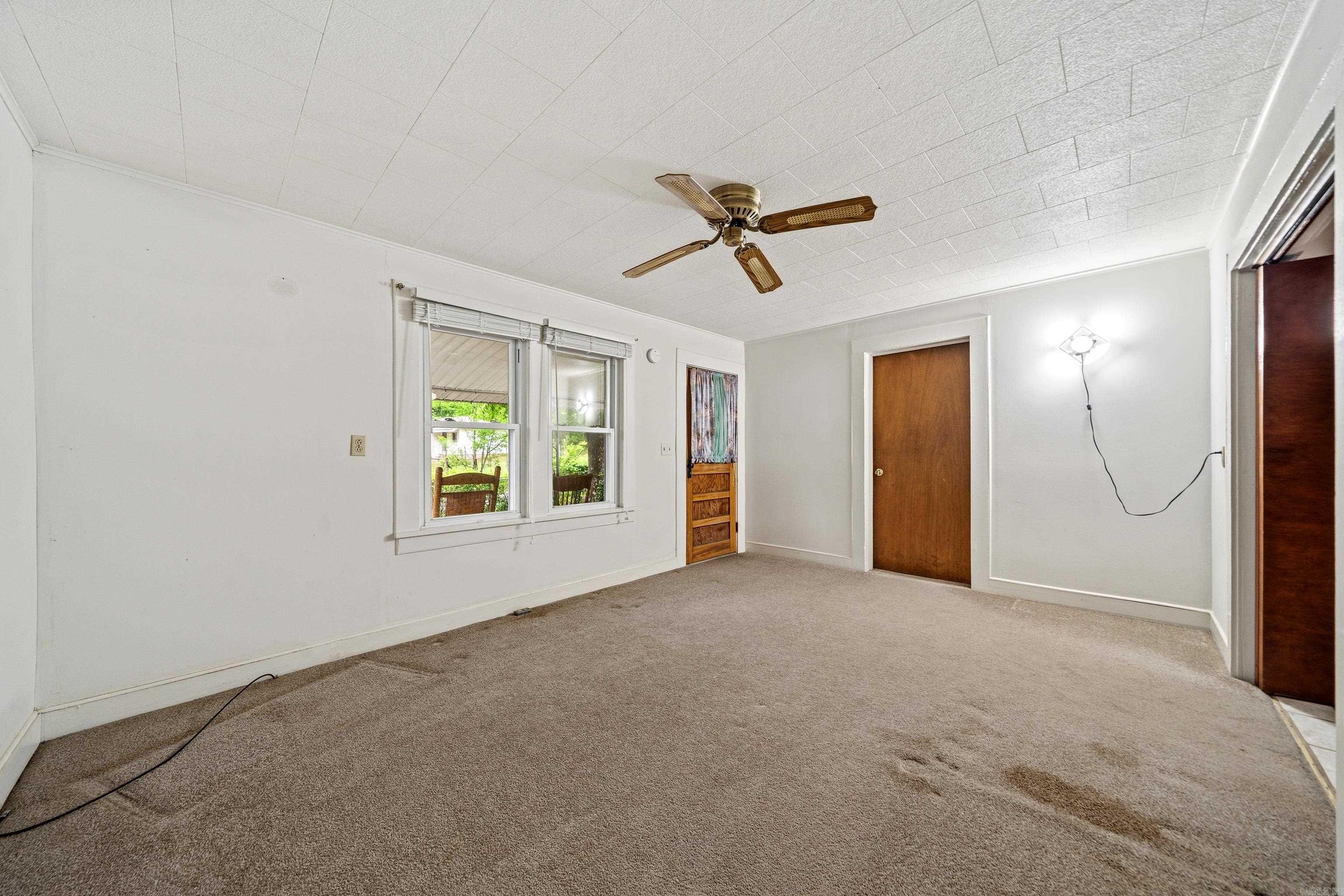 300 Carver  Hot Springs National Park, AR