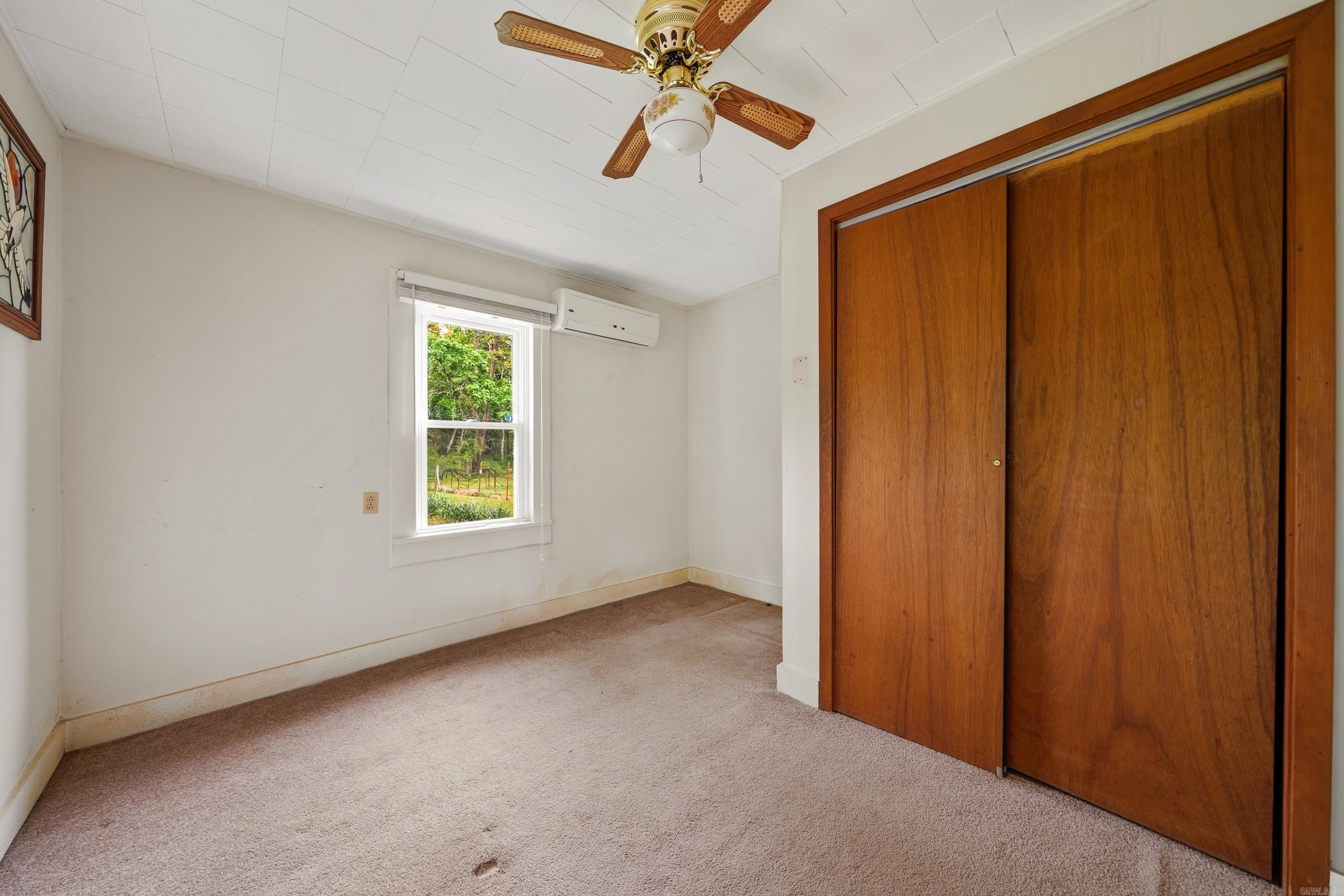 300 Carver  Hot Springs National Park, AR