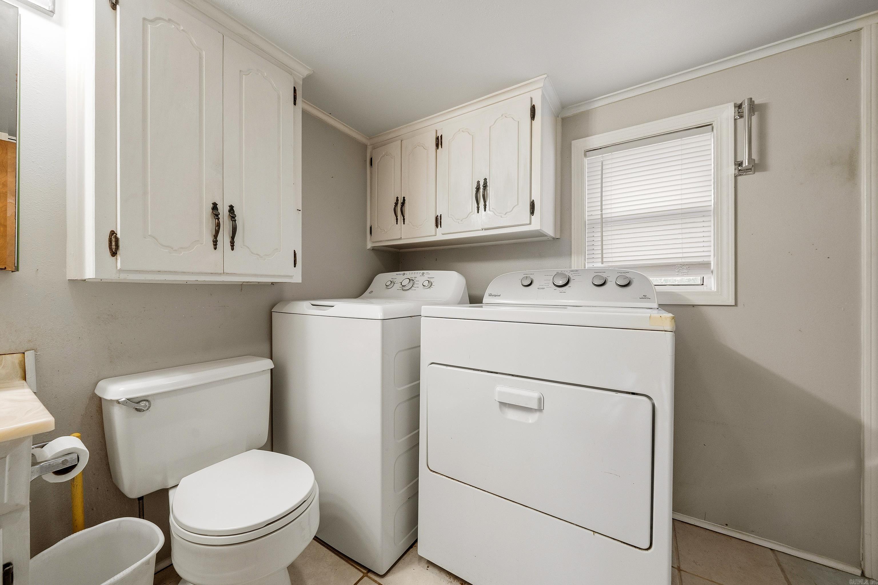 300 Carver  Hot Springs National Park, AR