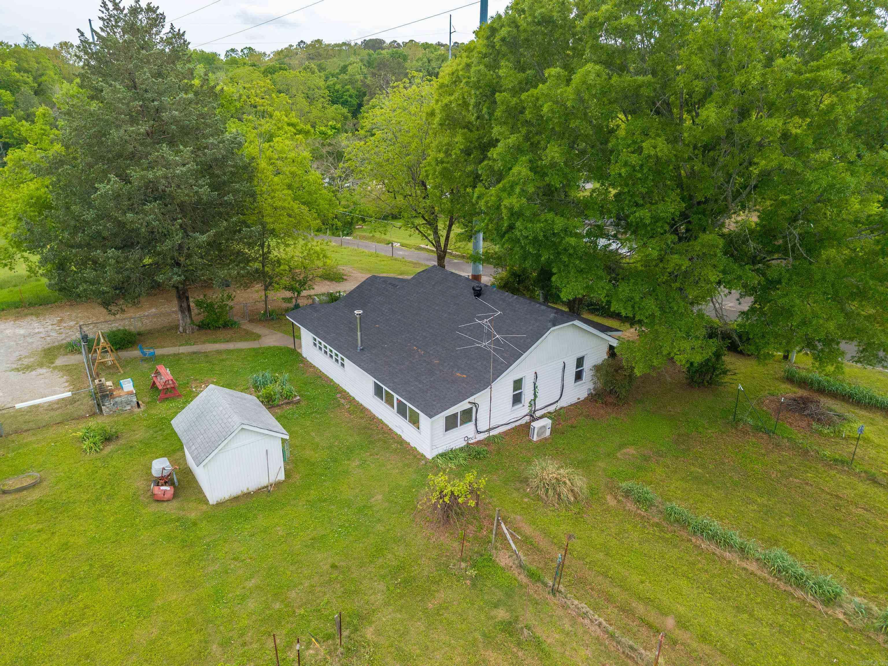 300 Carver  Hot Springs National Park, AR