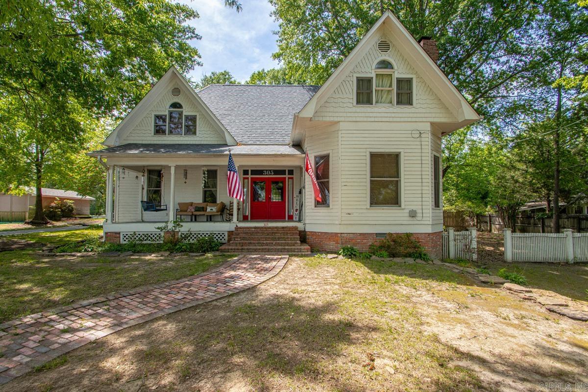 305 N Oak Street  Sheridan, AR