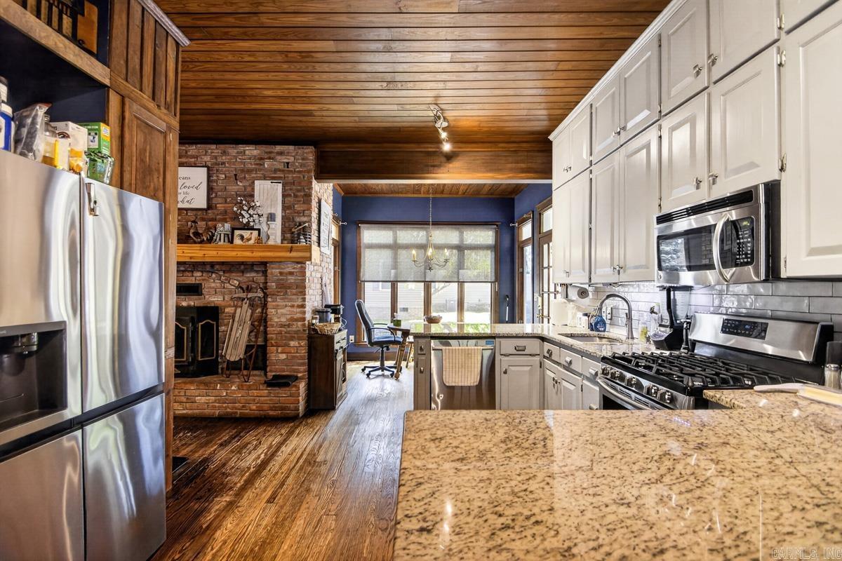 305 N Oak Street  Sheridan, AR