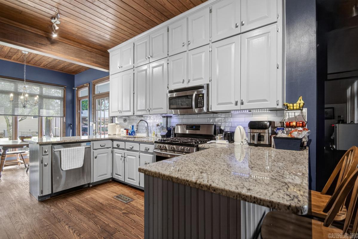 305 N Oak Street  Sheridan, AR