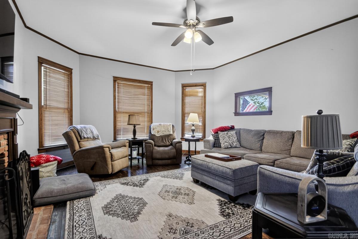 305 N Oak Street  Sheridan, AR