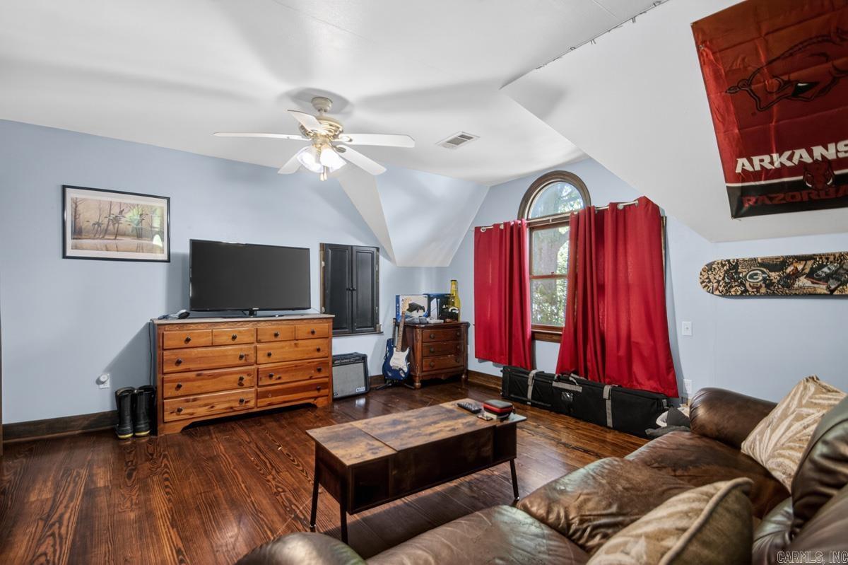 305 N Oak Street  Sheridan, AR