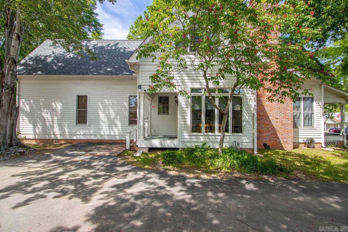 305 N Oak Street  Sheridan, AR