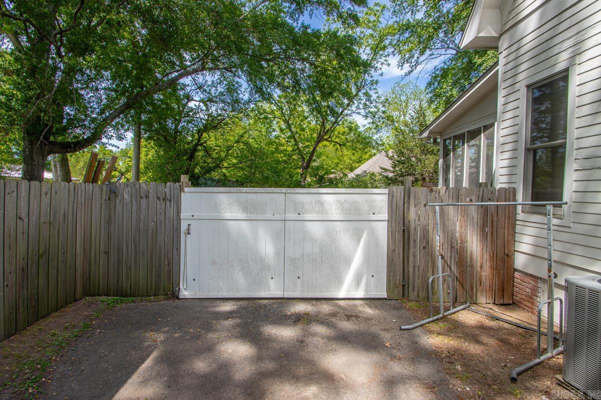 305 N Oak Street  Sheridan, AR