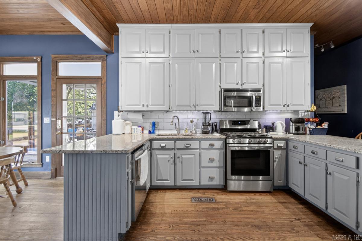 305 N Oak Street  Sheridan, AR