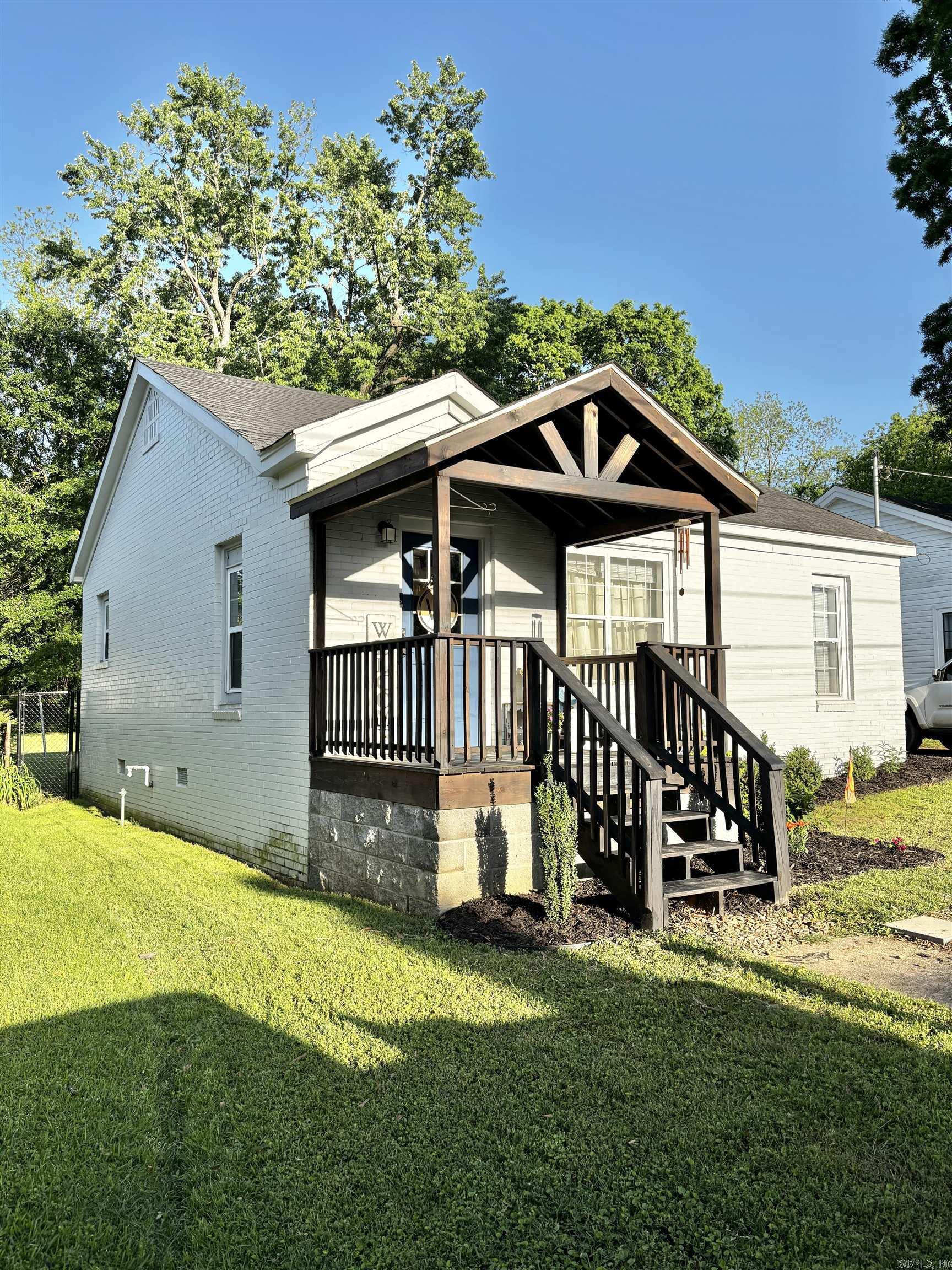 412 N Morrill  Morrilton, AR
