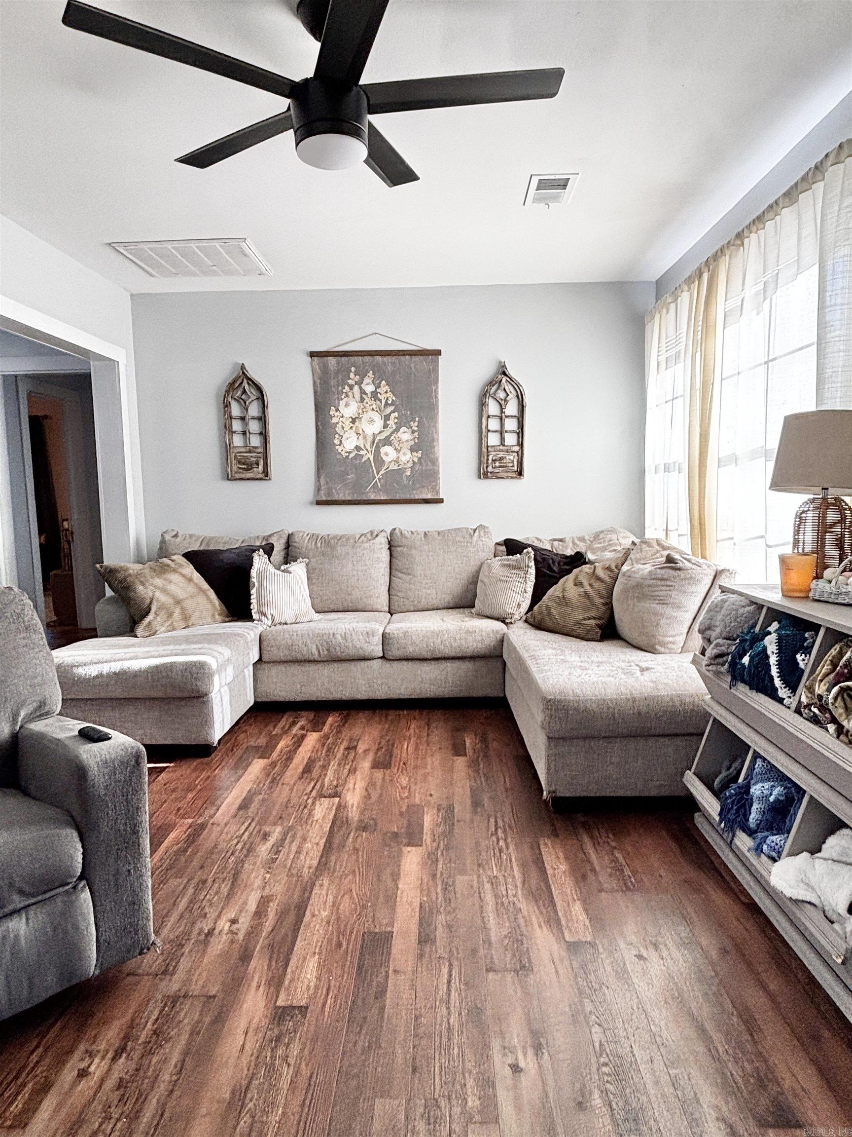 412 N Morrill  Morrilton, AR