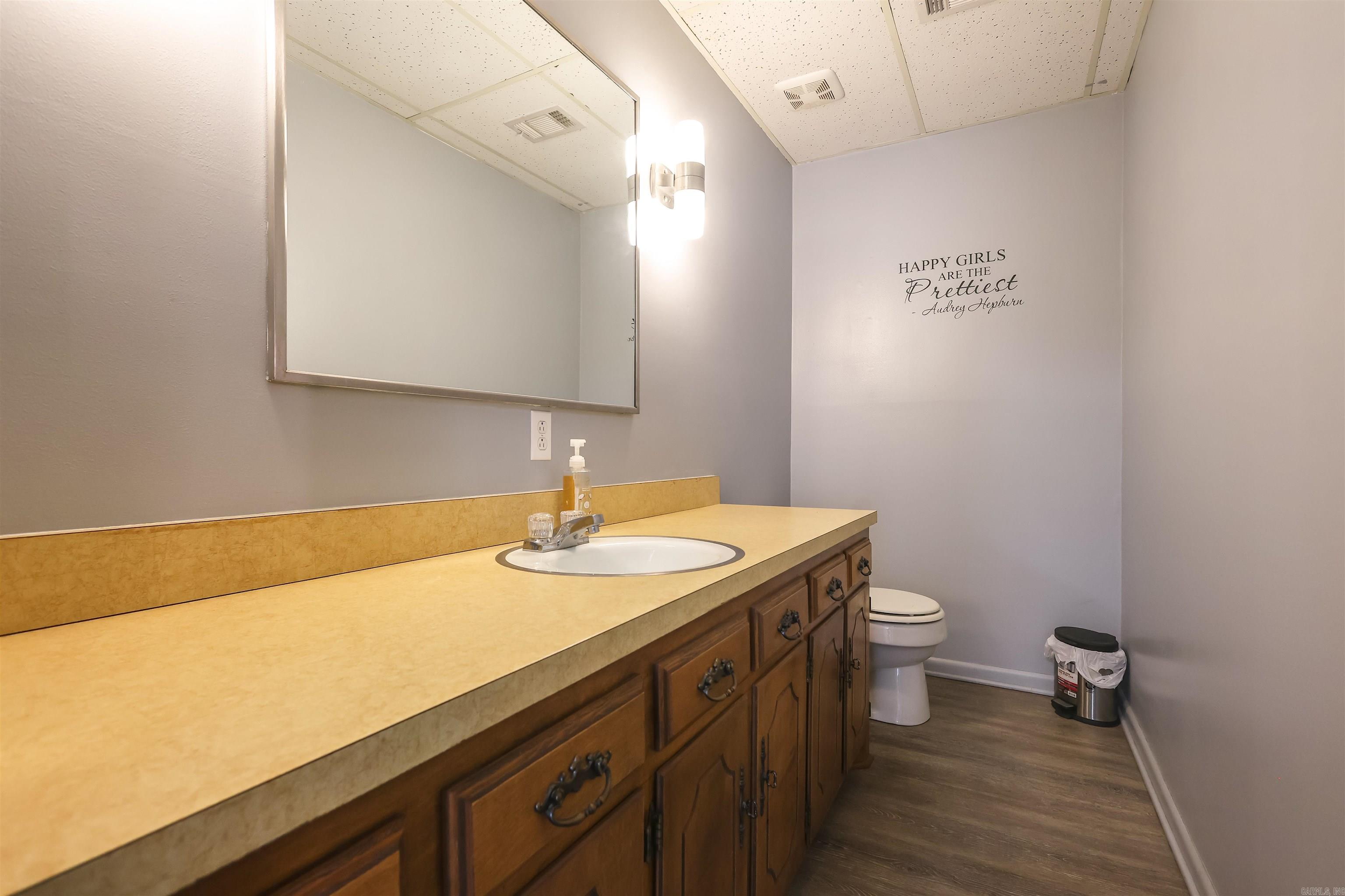 240 N George  Mount Ida, AR