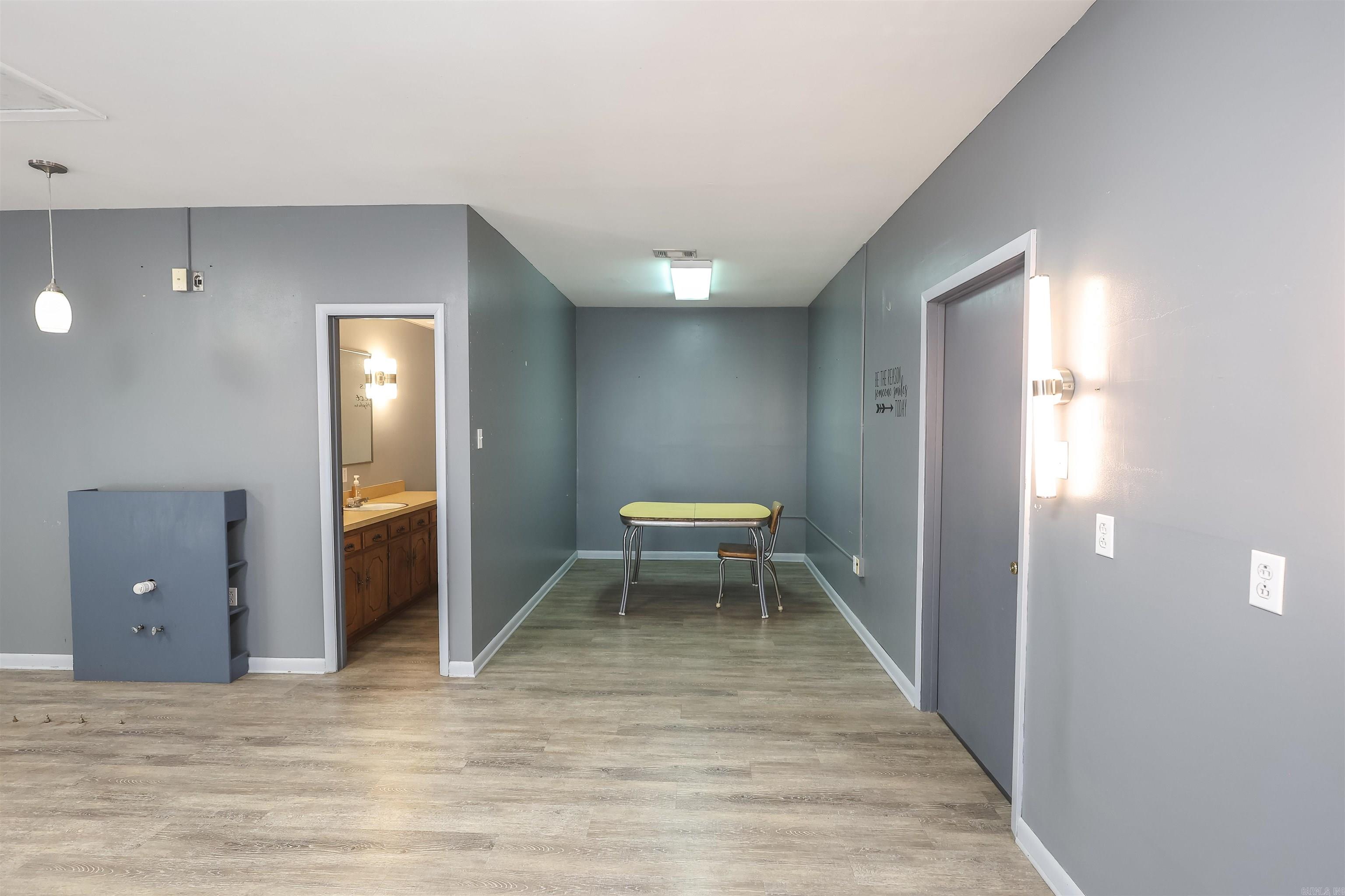 240 N George  Mount Ida, AR