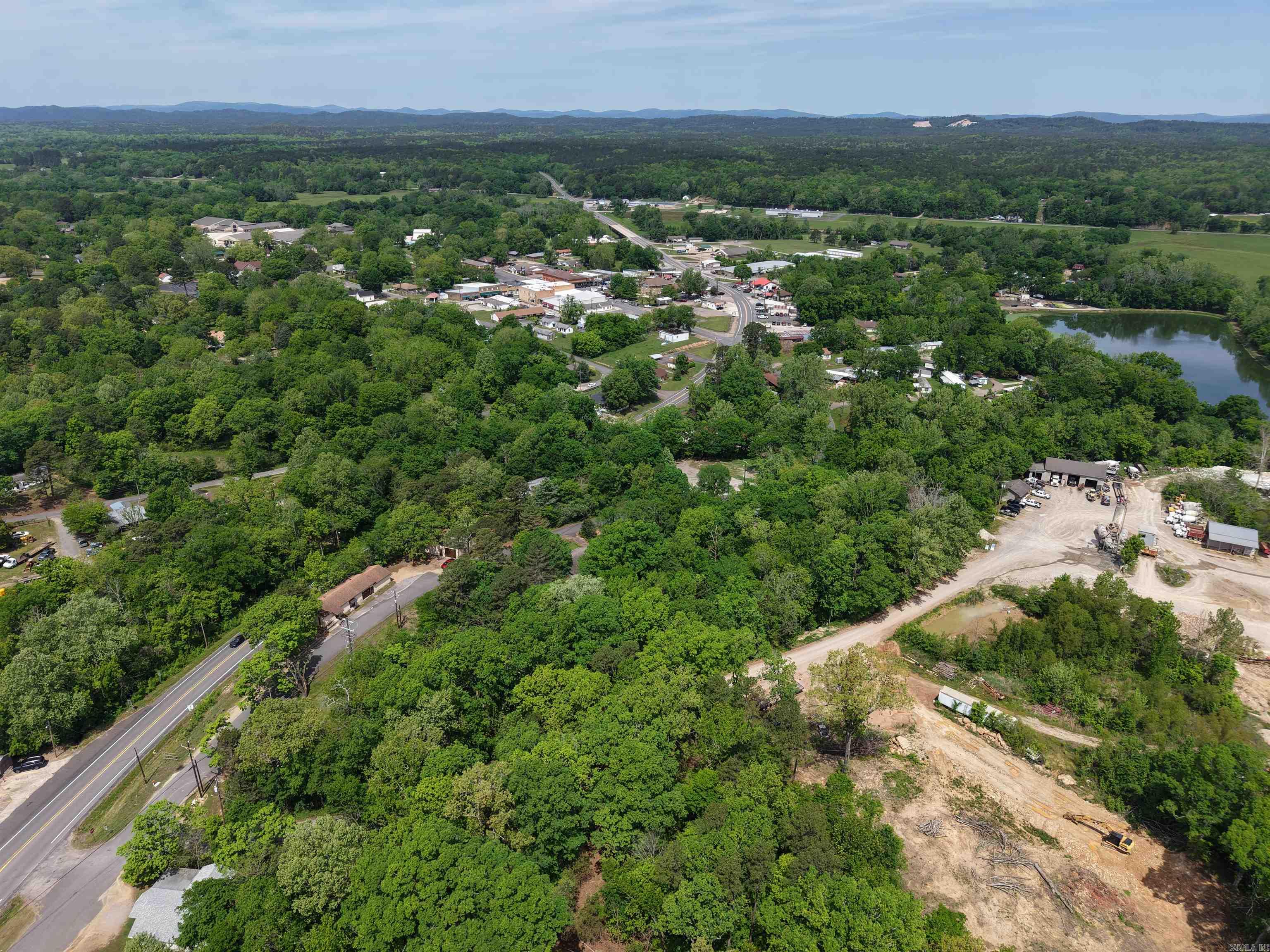 240 N George  Mount Ida, AR