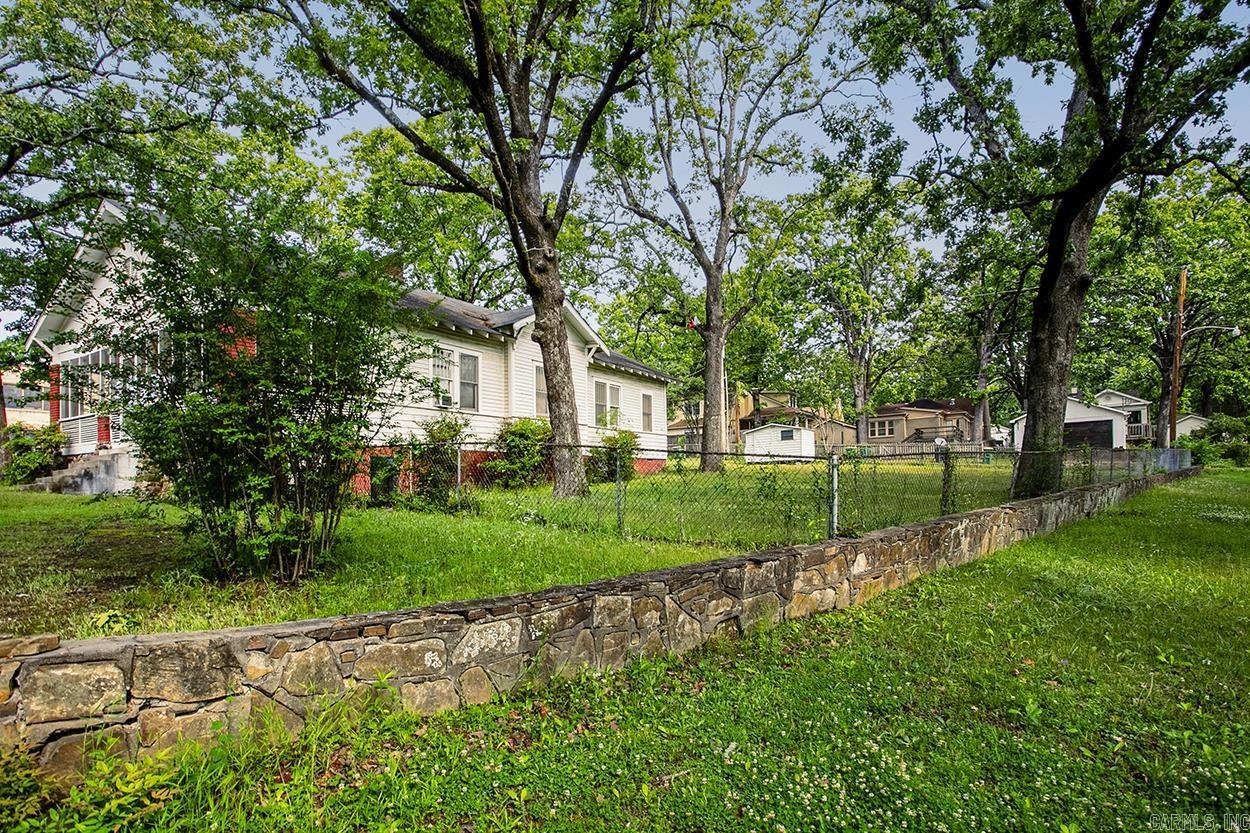 5222 Woodlawn  Little Rock, AR