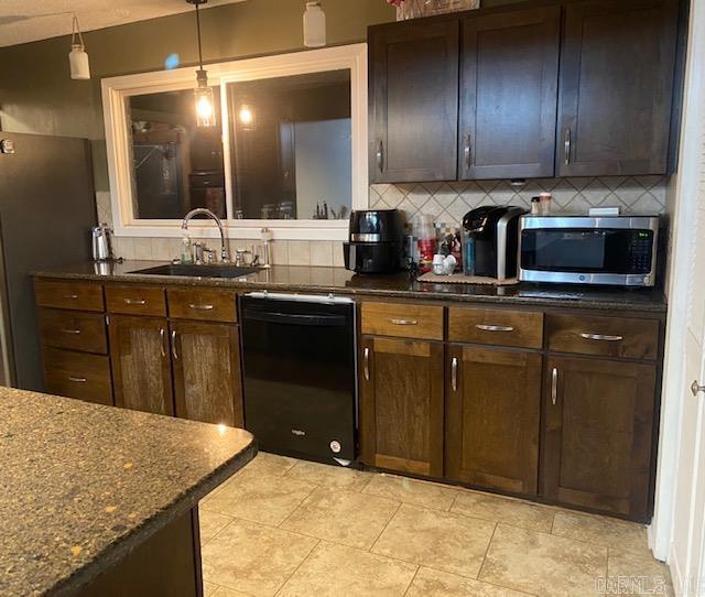 412 Ridge Rd  Pocahontas, AR