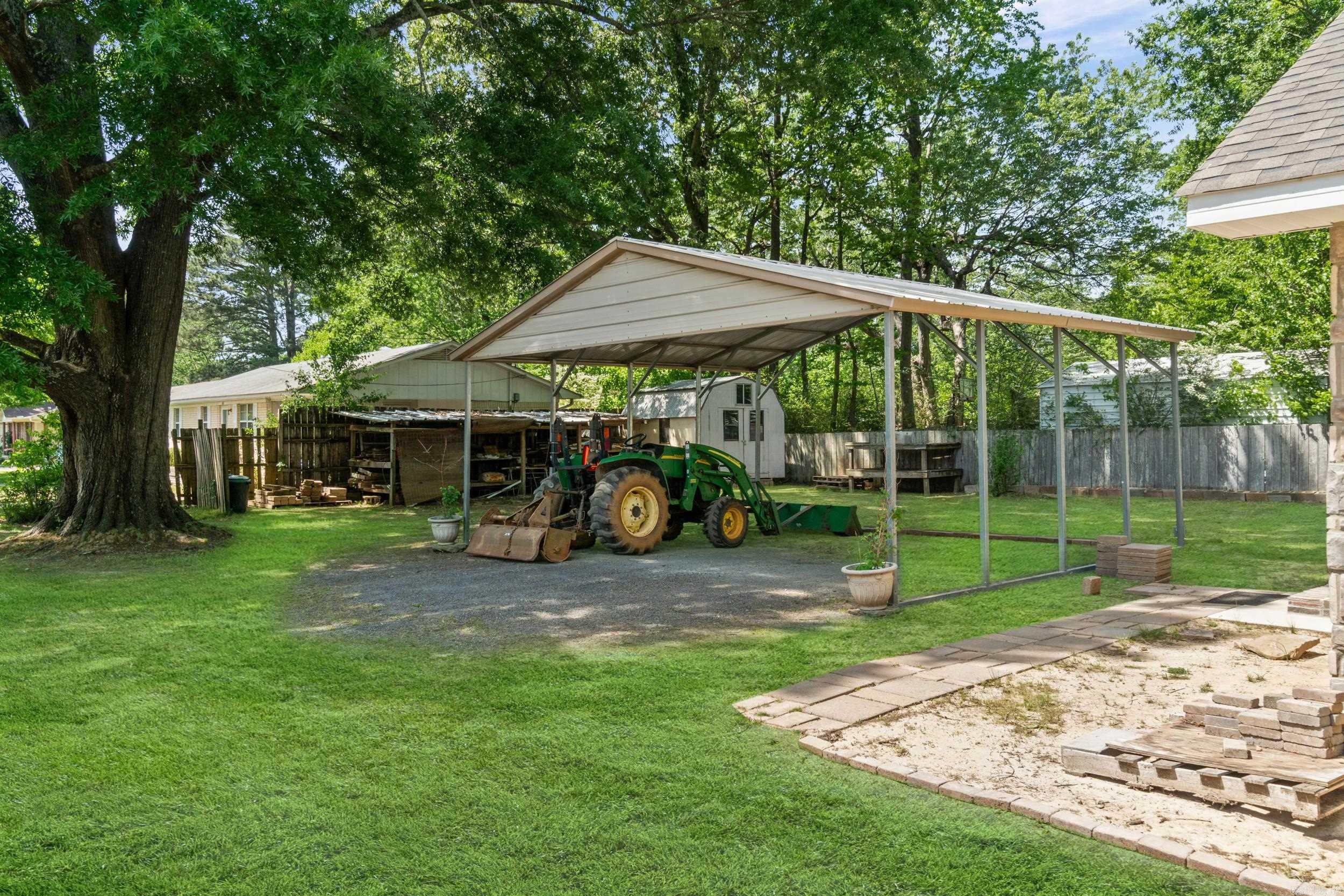 201 N Holly  Beebe, AR