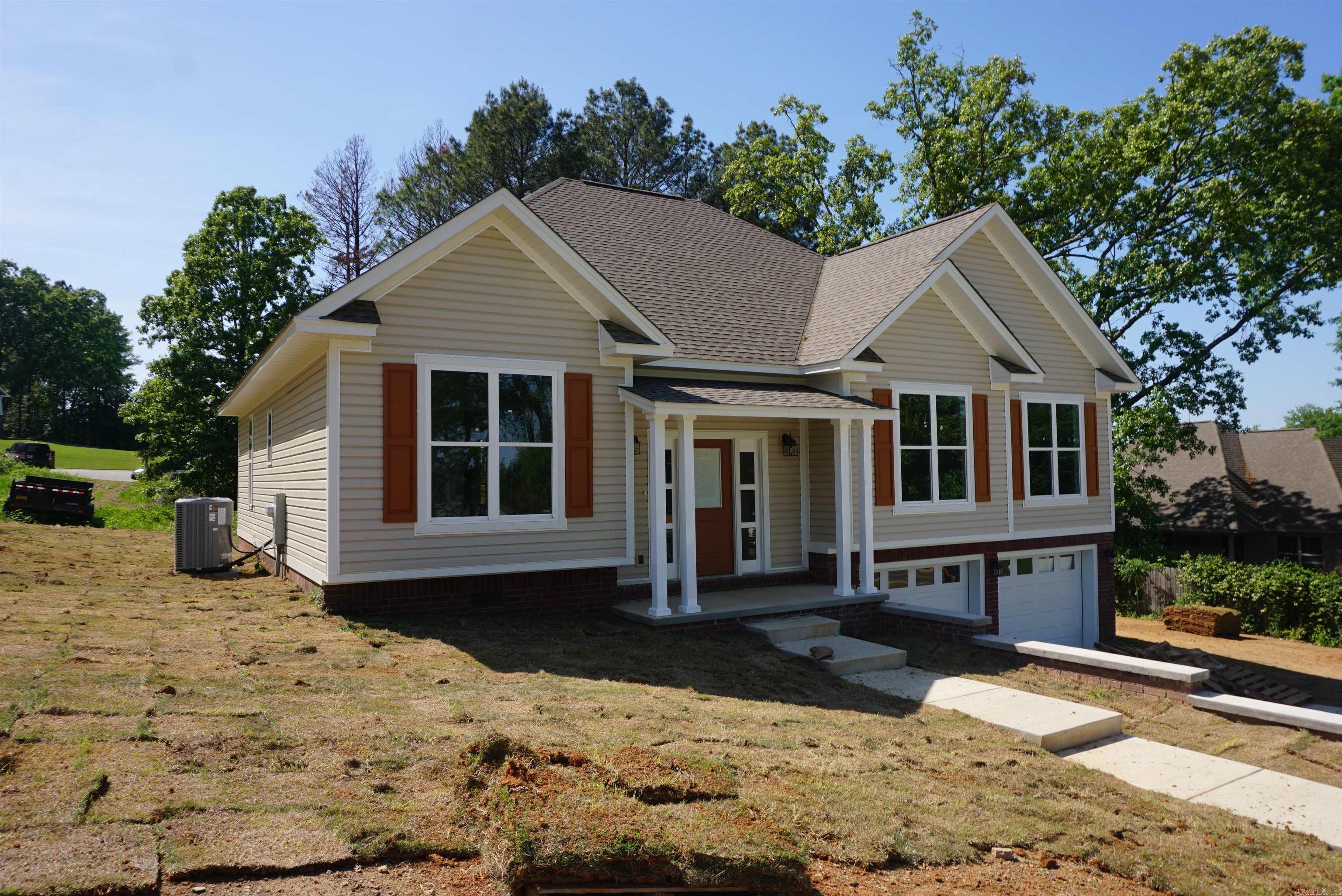 601 Country Club  Searcy, AR