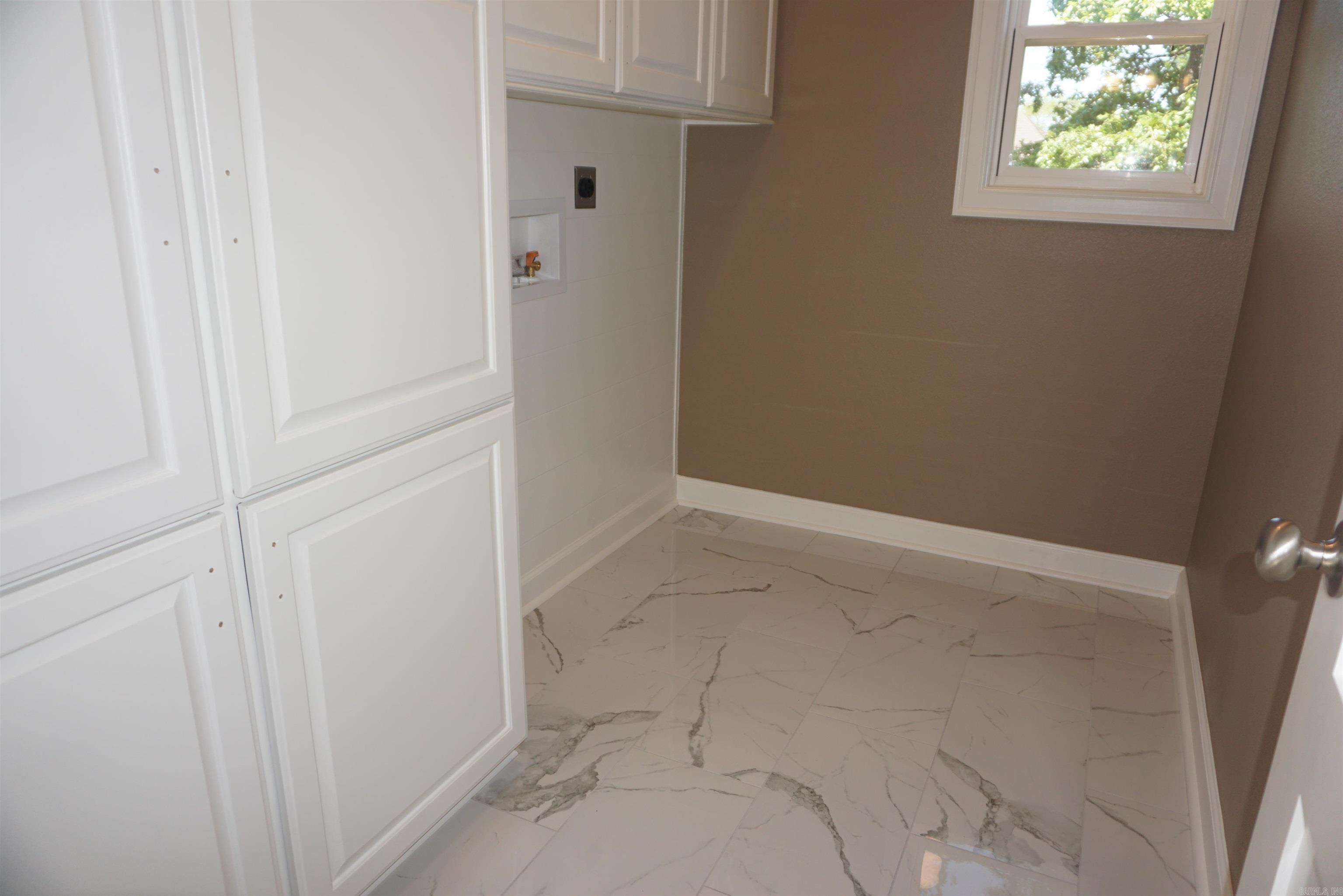 601 Country Club  Searcy, AR