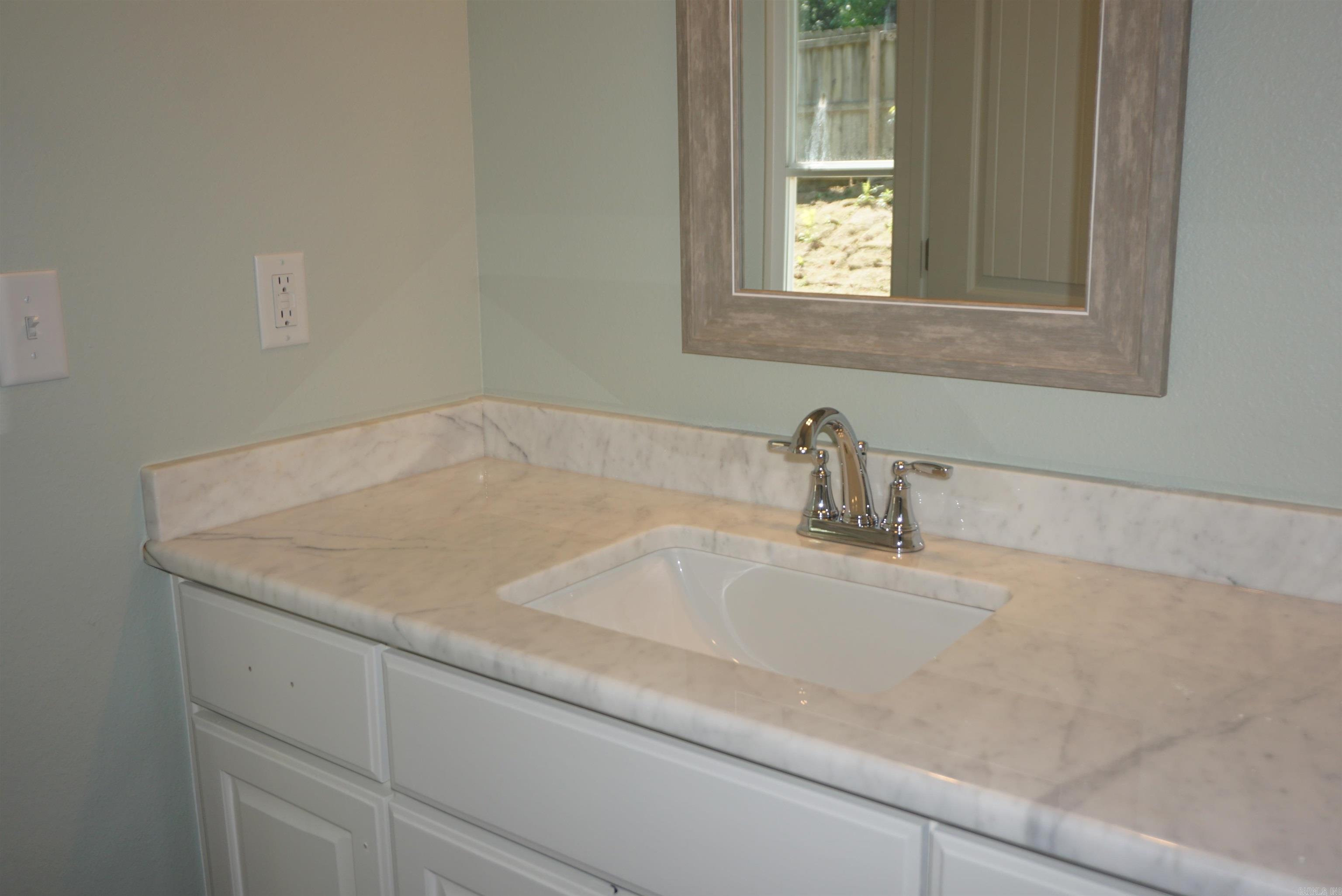 601 Country Club  Searcy, AR