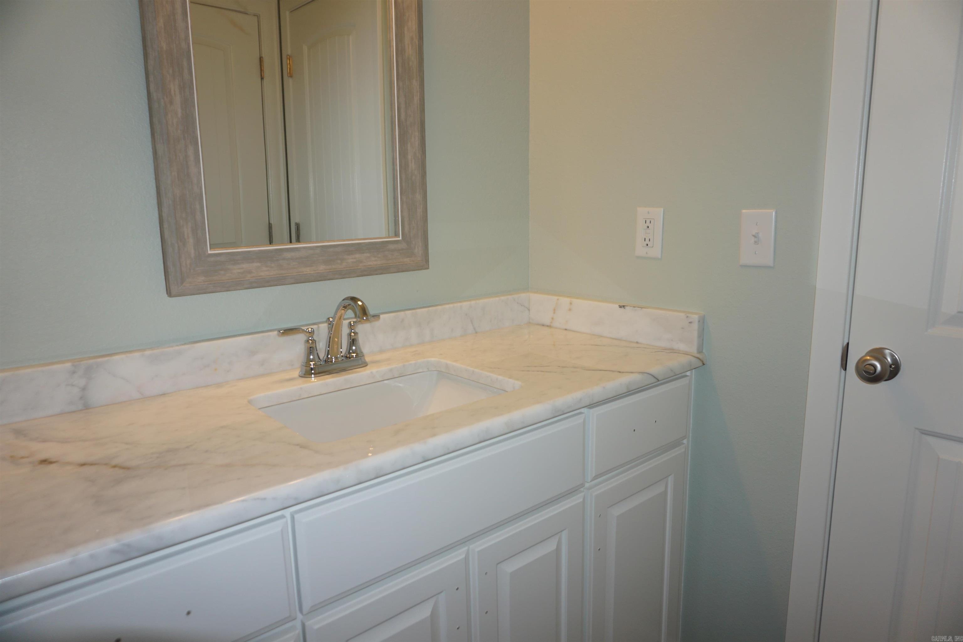 601 Country Club  Searcy, AR