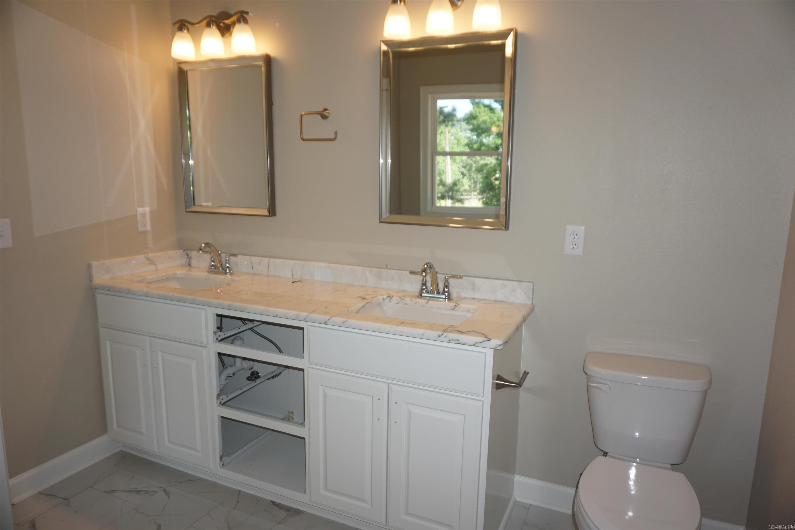 601 Country Club  Searcy, AR