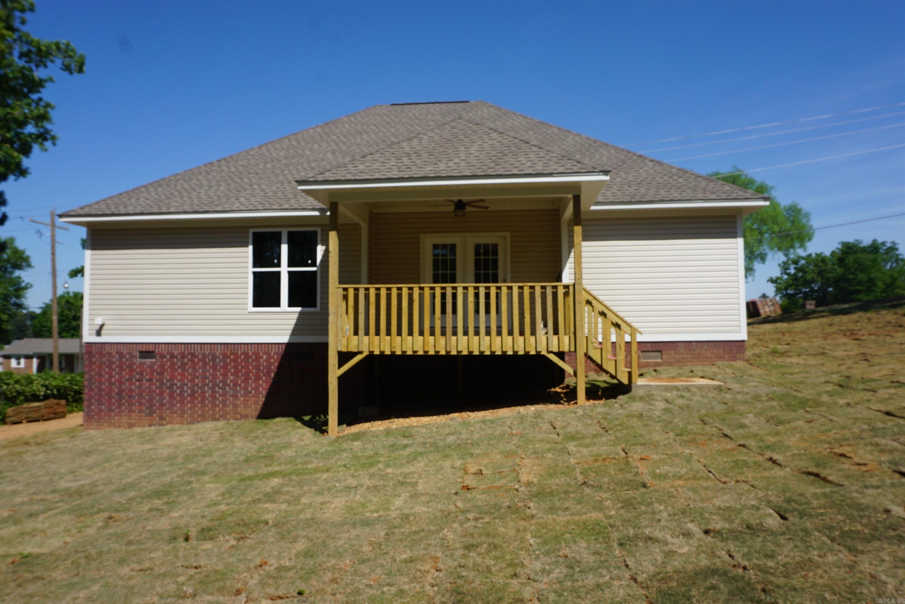 601 Country Club  Searcy, AR