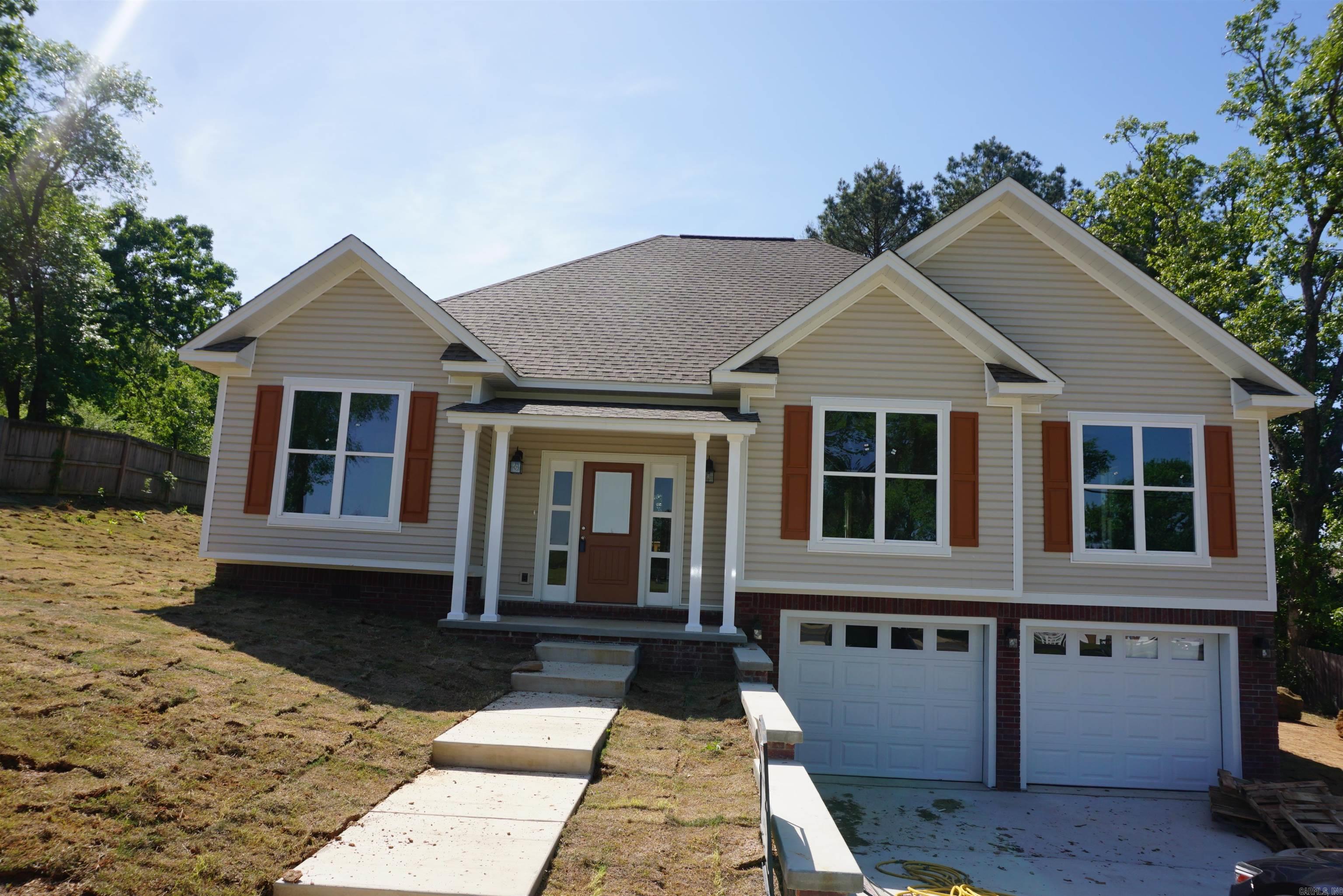 601 Country Club  Searcy, AR