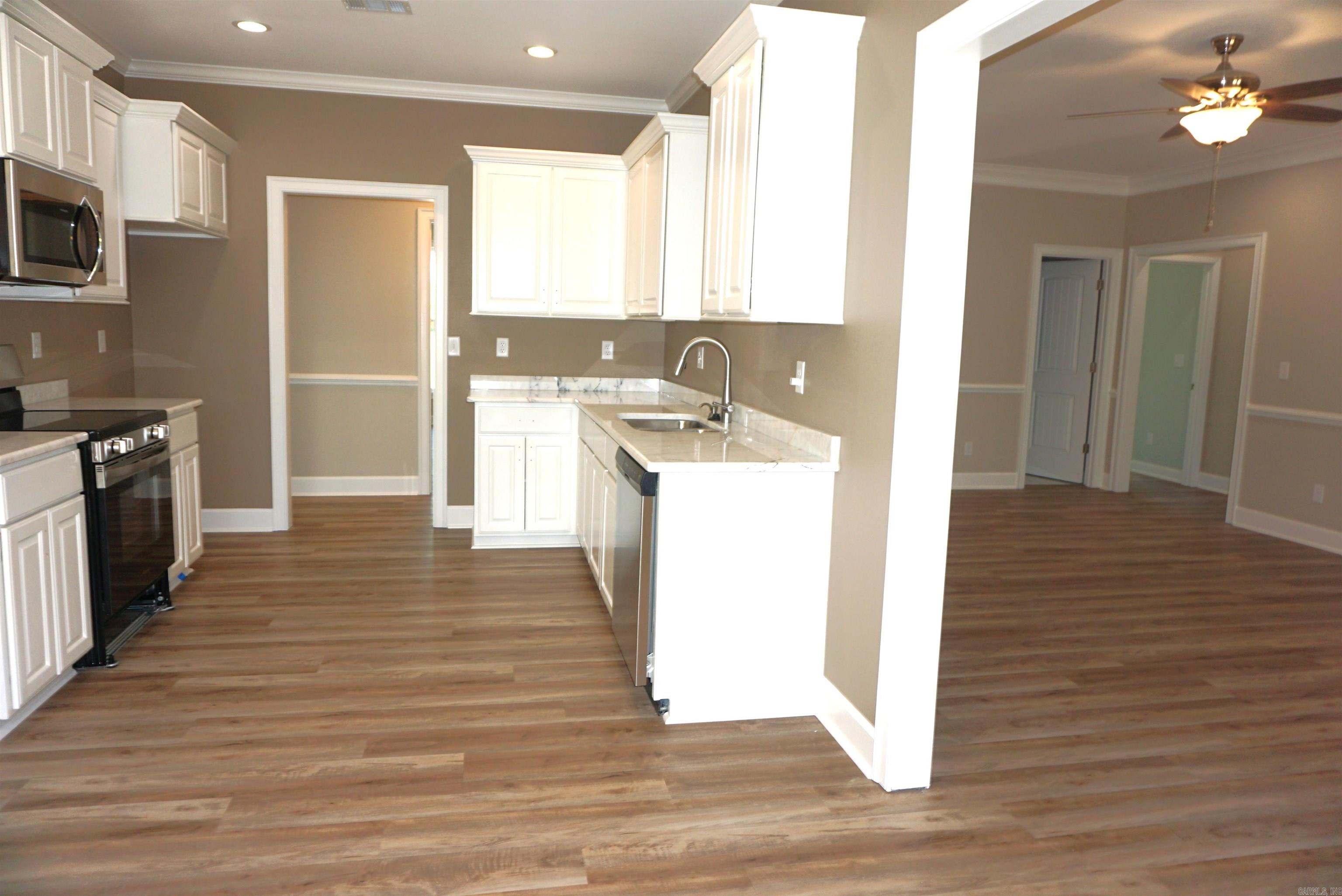 601 Country Club  Searcy, AR