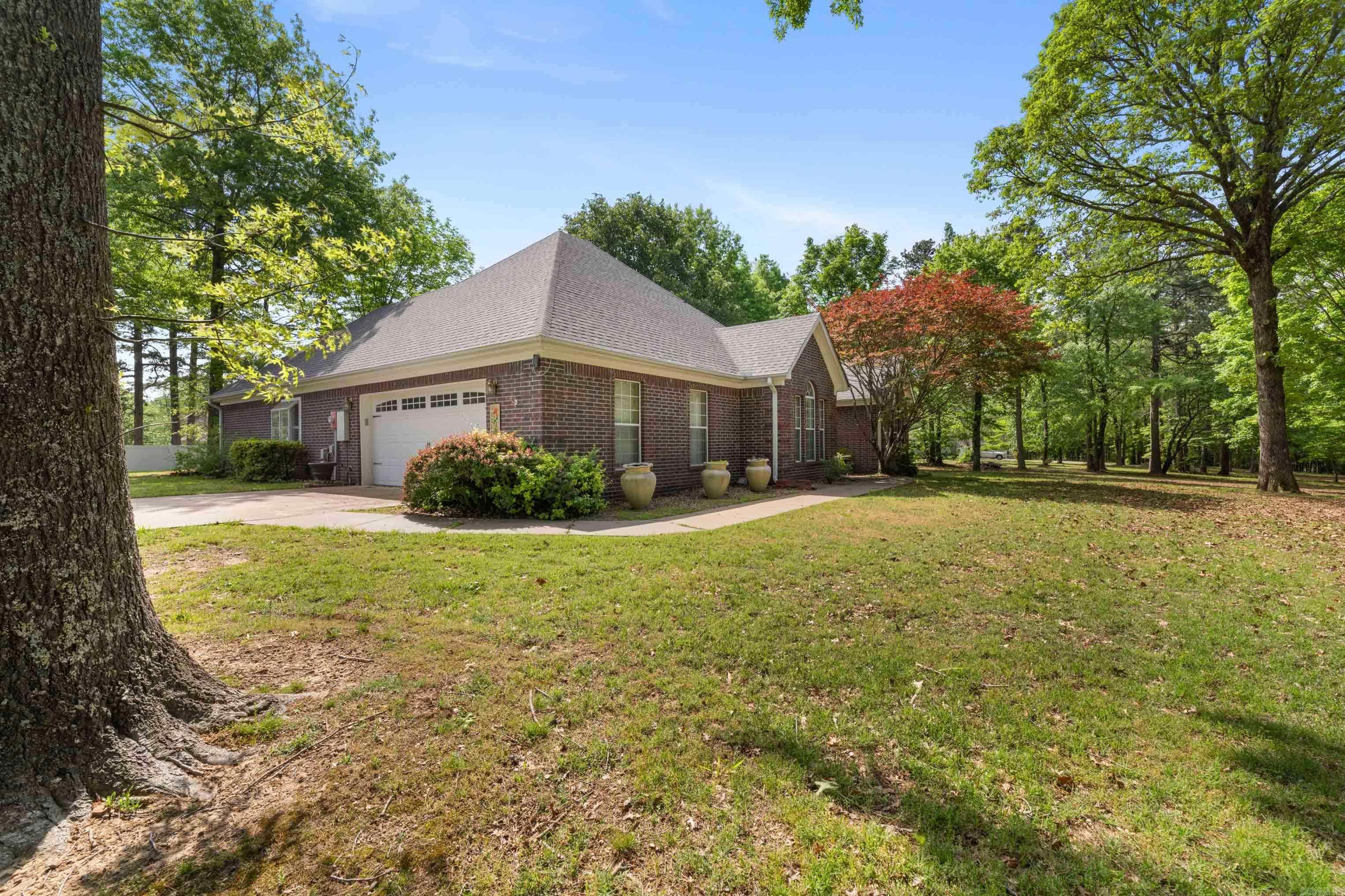 2 Plantation Drive East  Heber Springs, AR