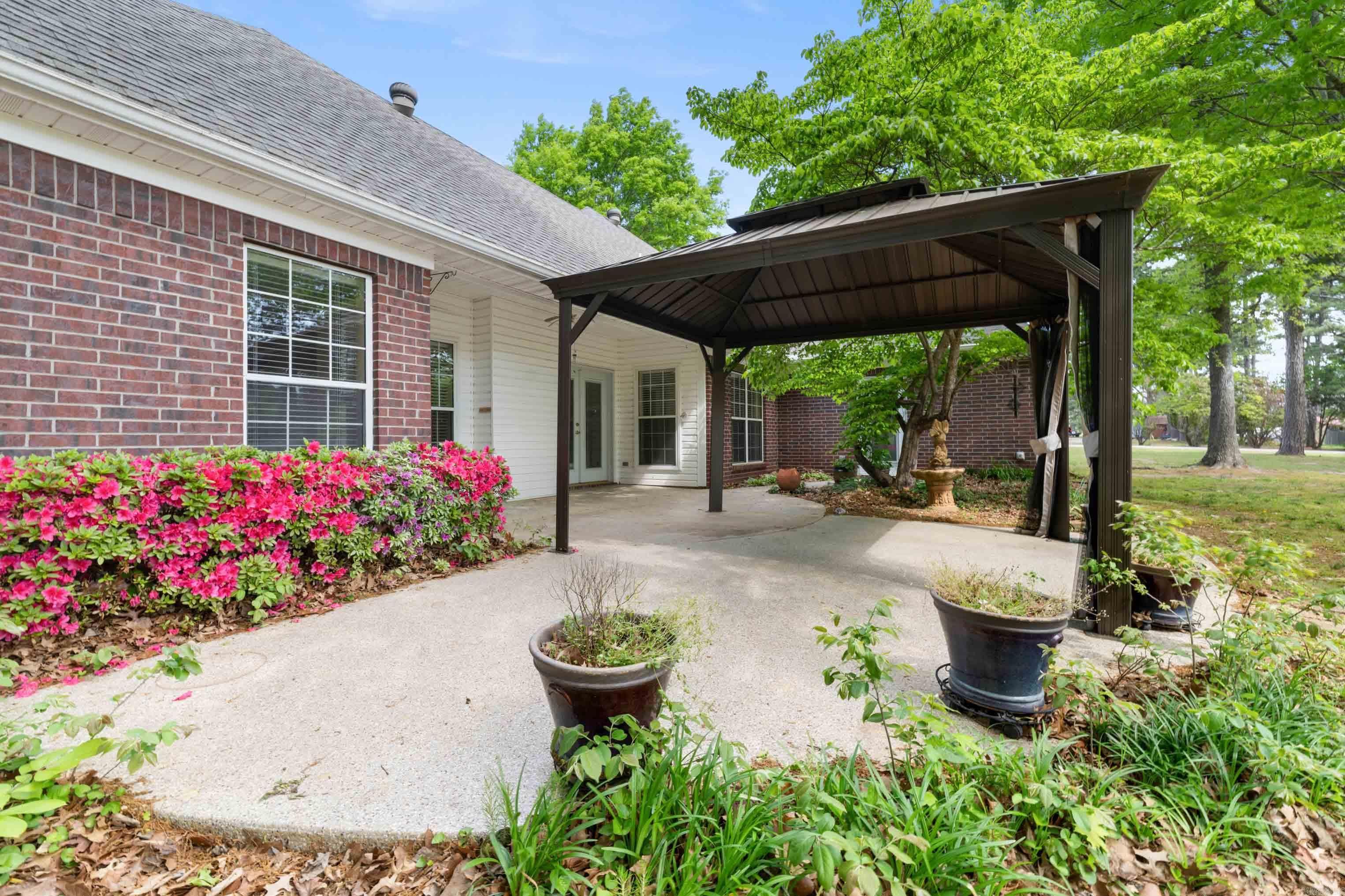 2 Plantation Drive East  Heber Springs, AR