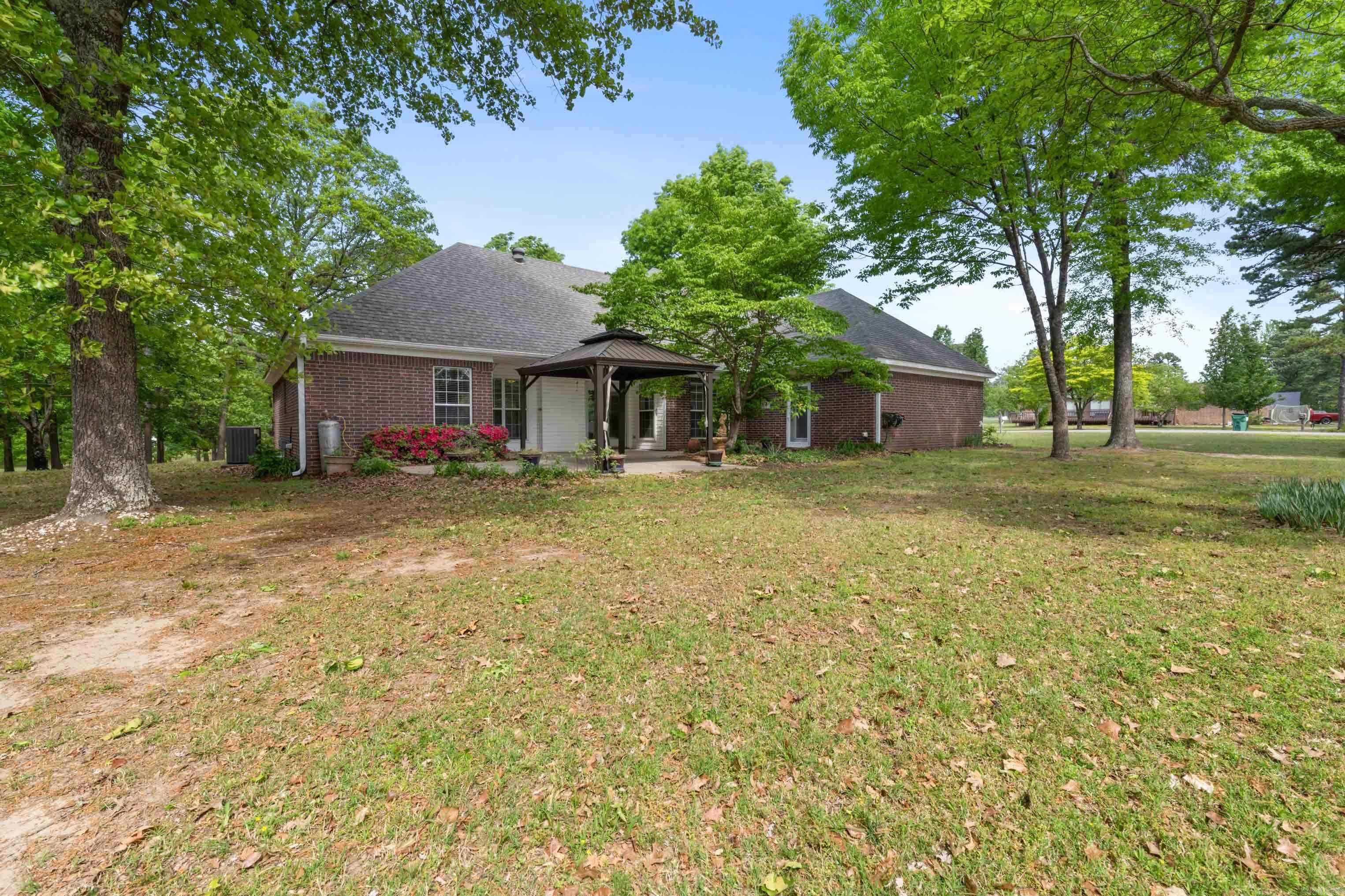 2 Plantation Drive East  Heber Springs, AR