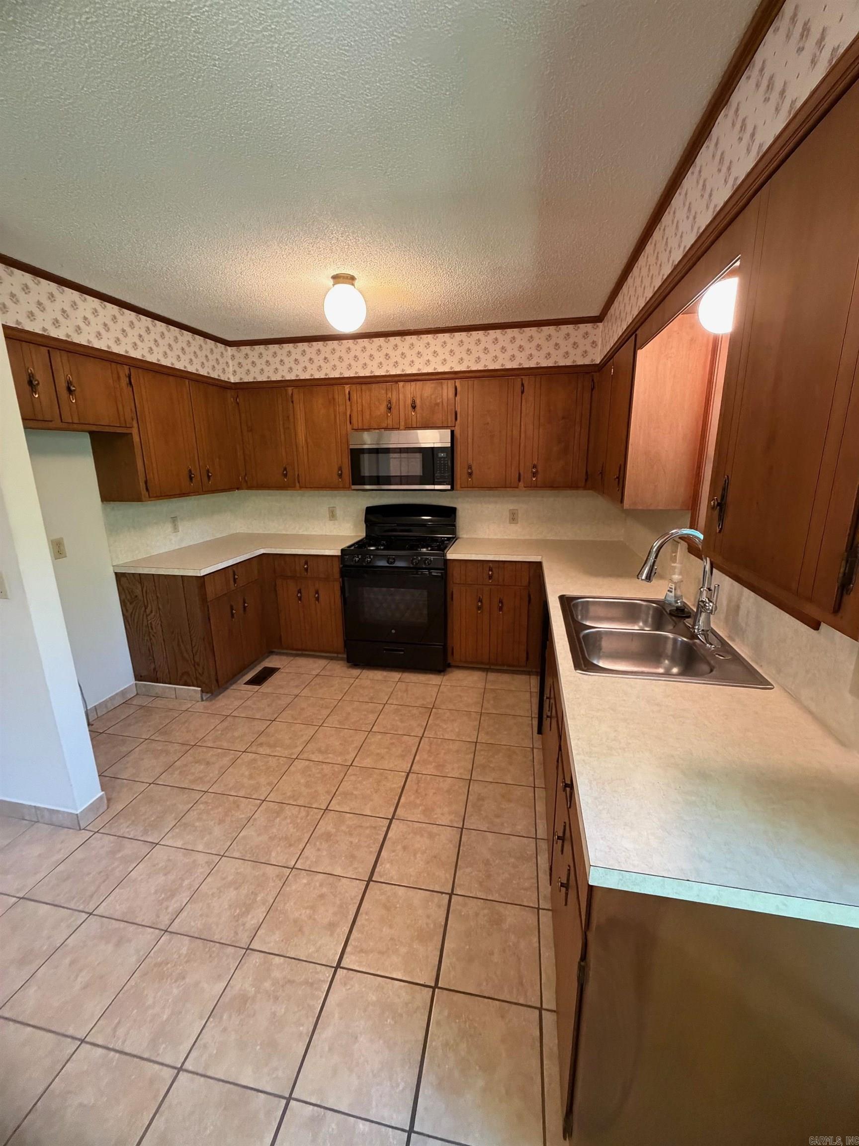 9 King  Clarksville, AR