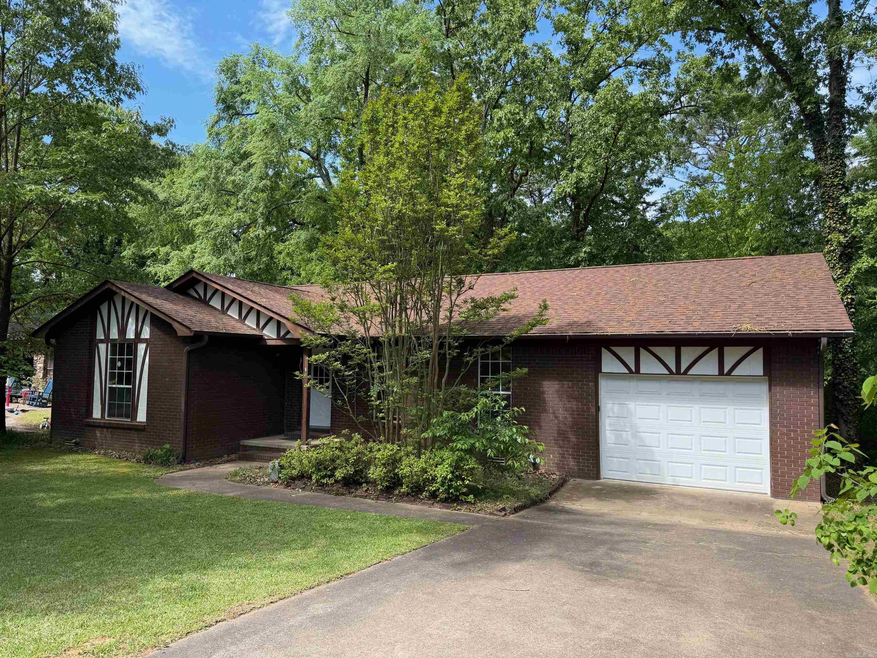 9 King  Clarksville, AR