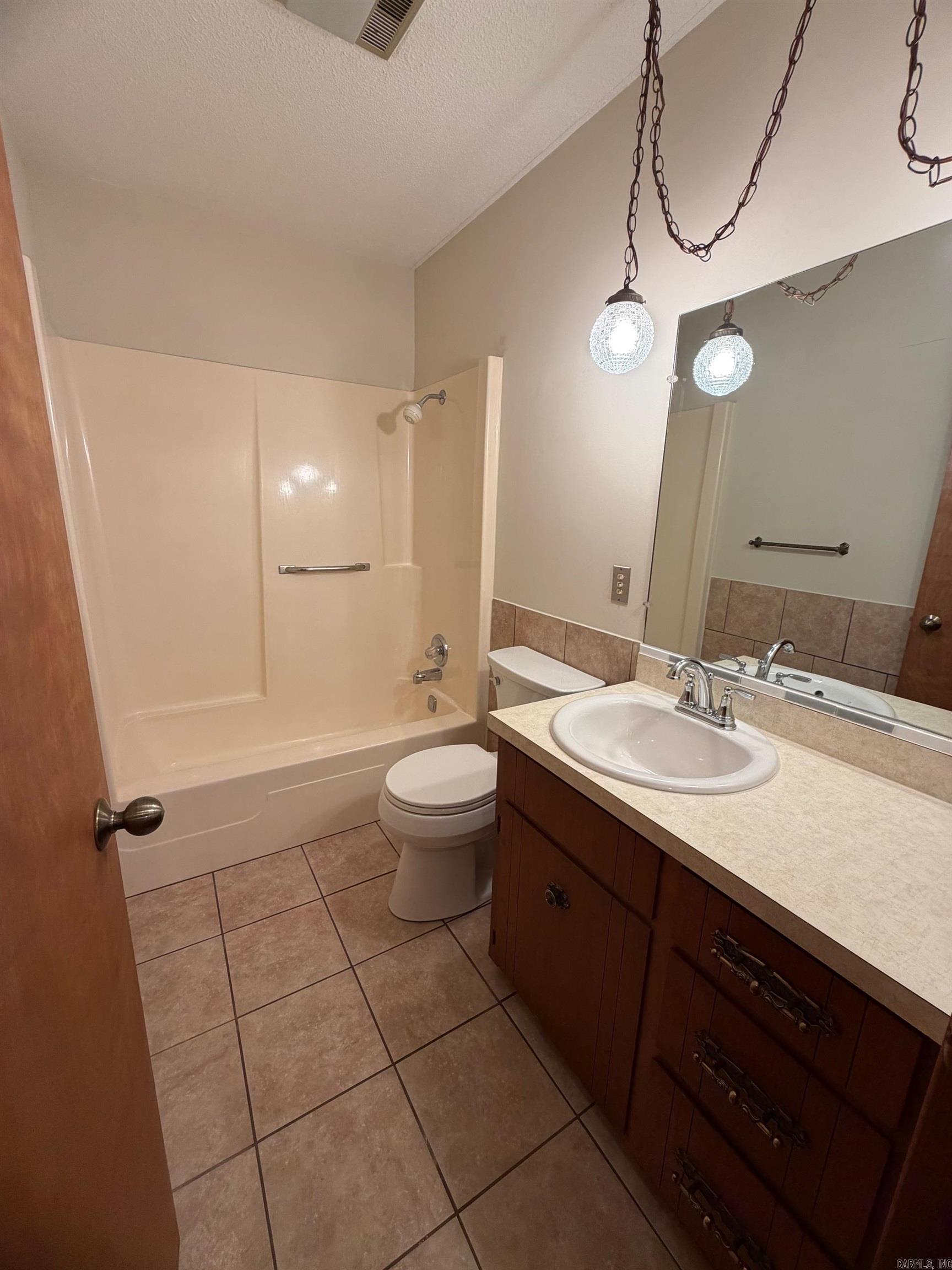 9 King  Clarksville, AR