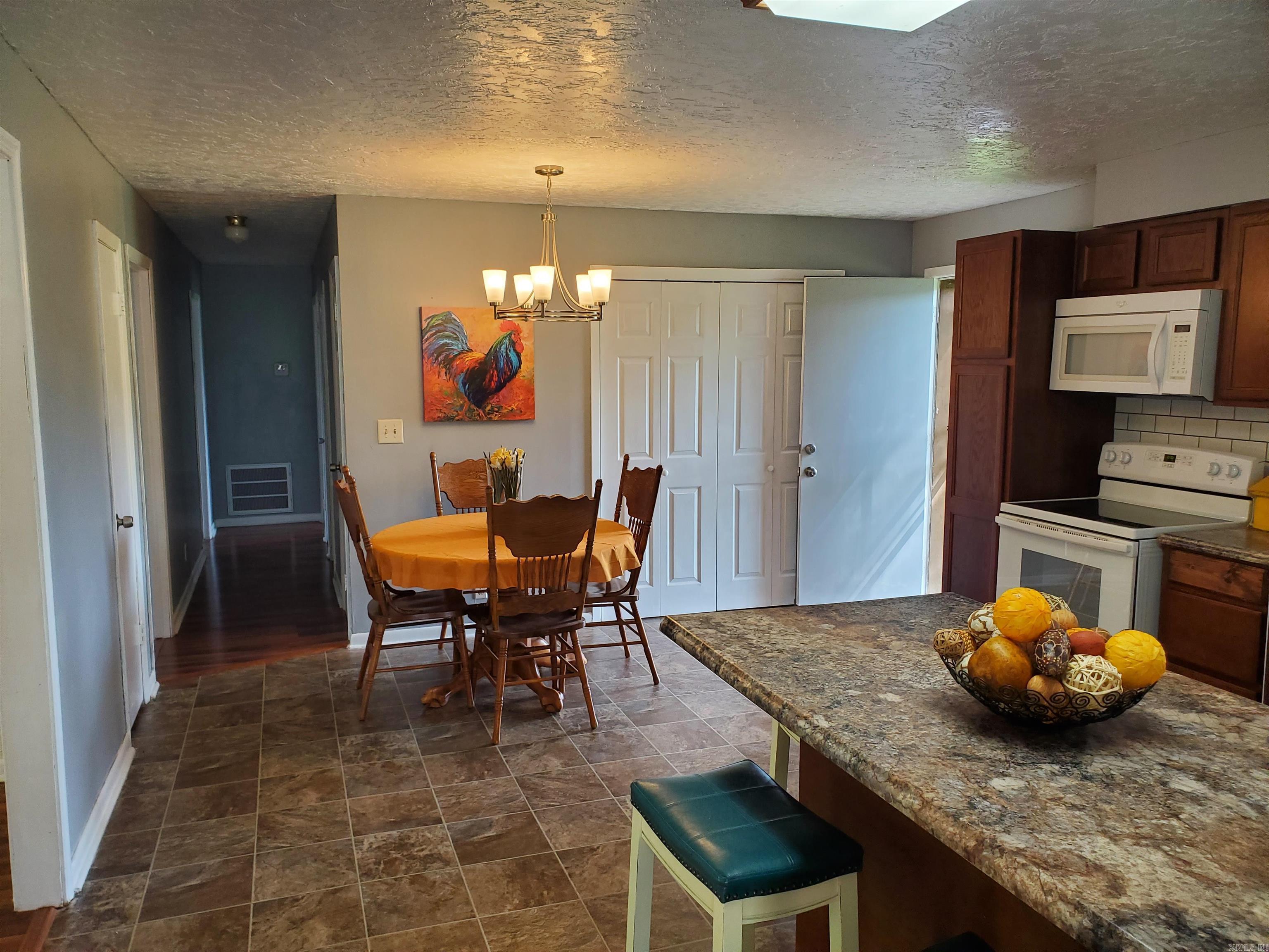 477 Ann  Piggott, AR