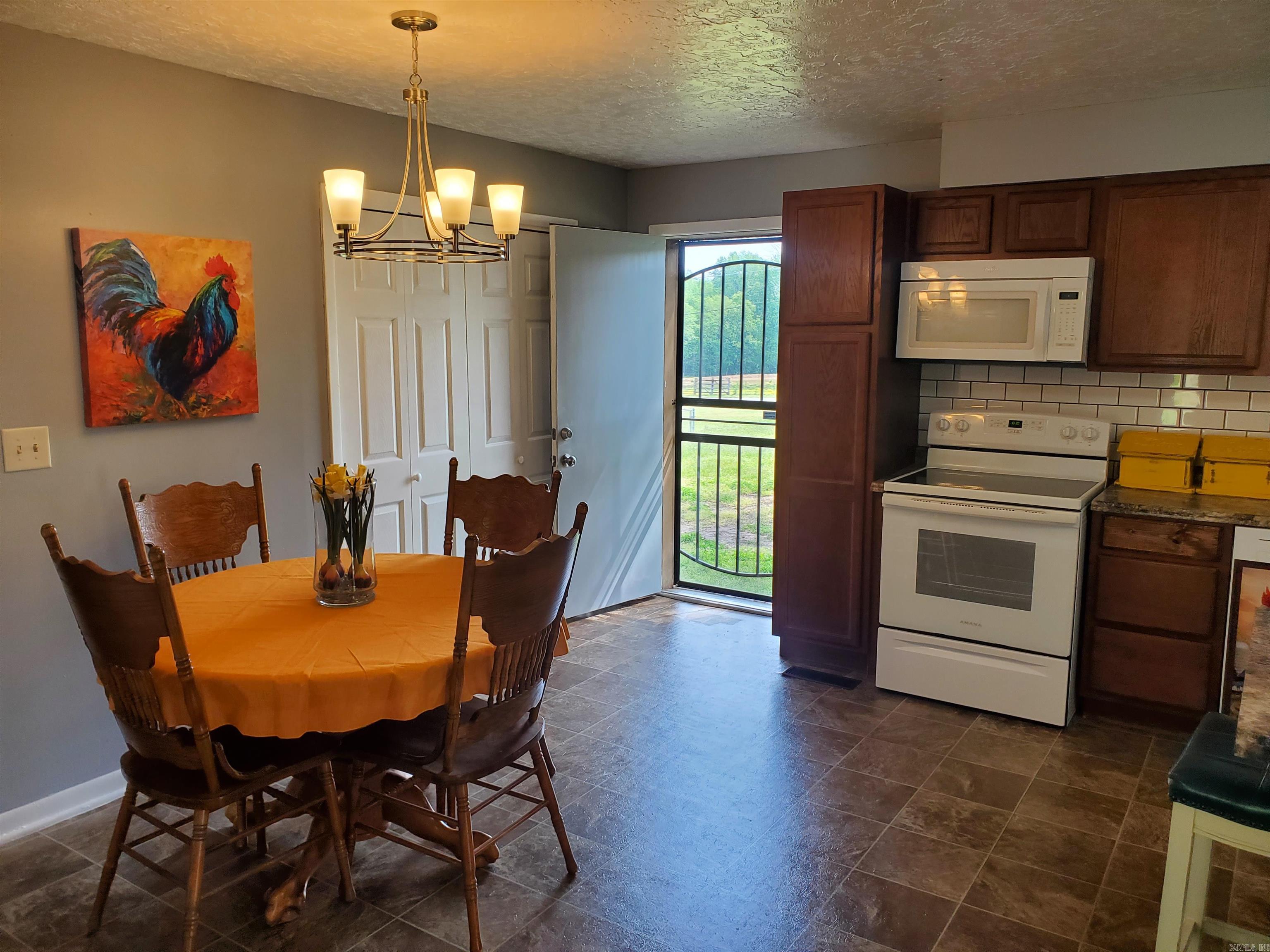 477 Ann  Piggott, AR