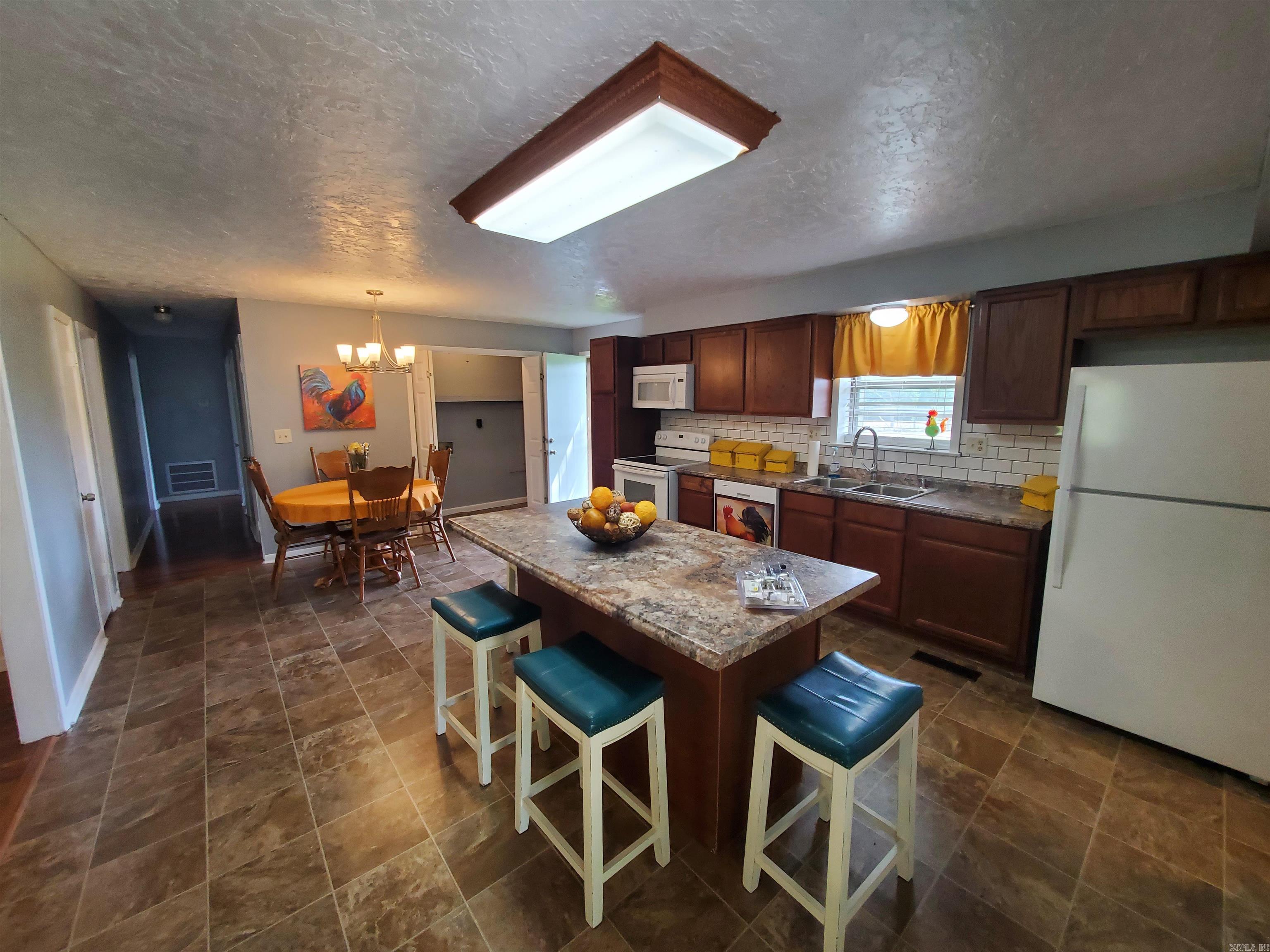 477 Ann  Piggott, AR