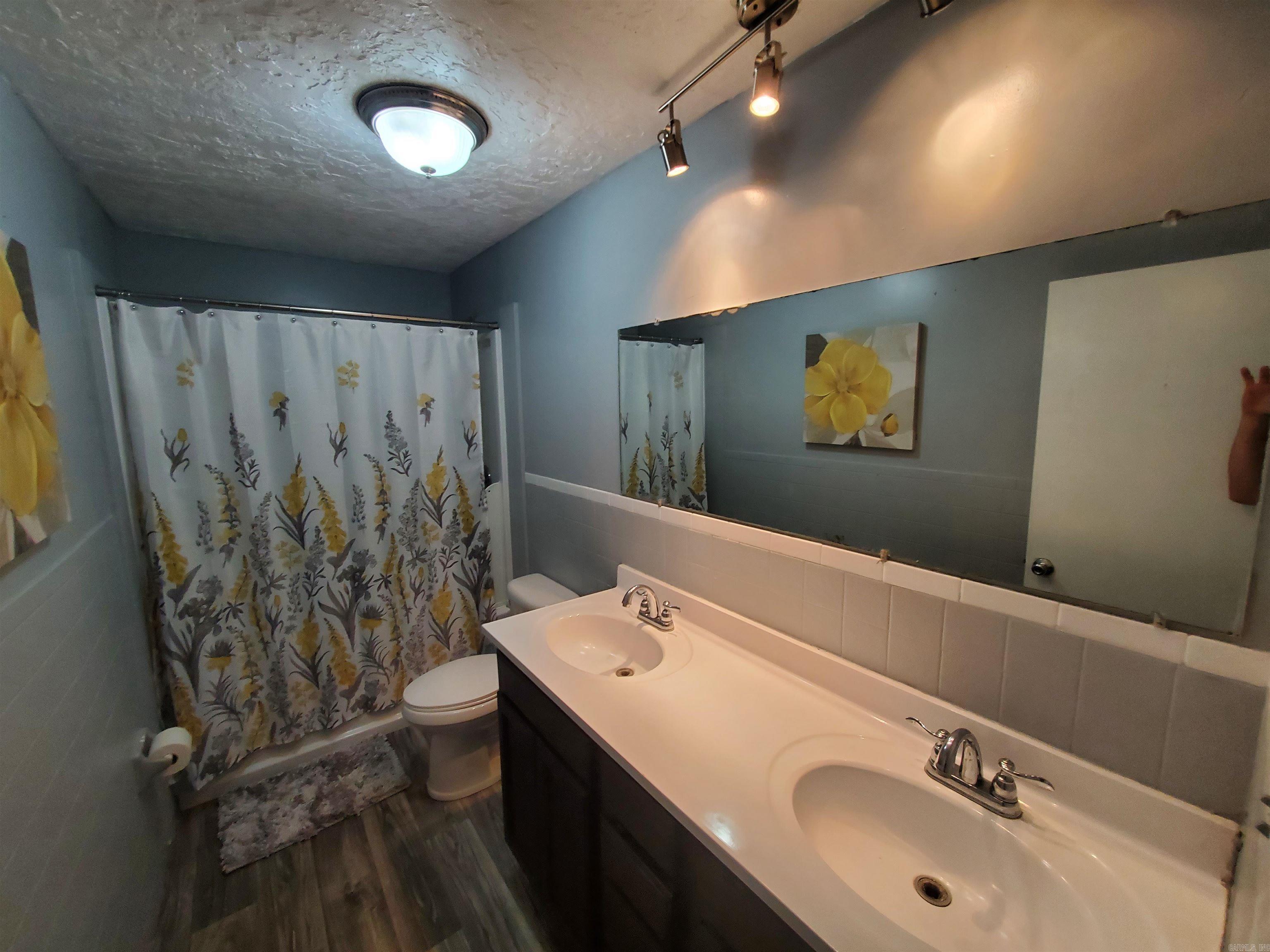 477 Ann  Piggott, AR