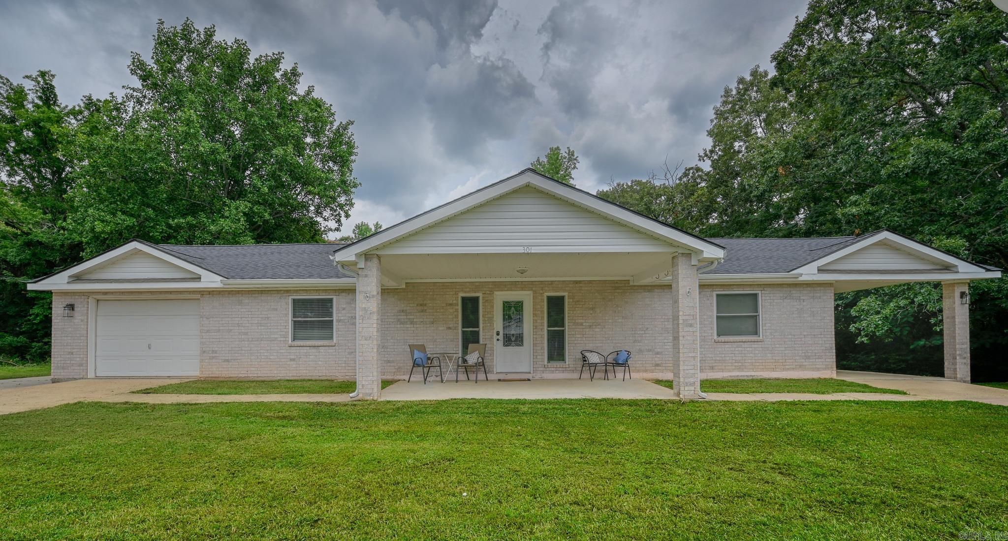 301 Bixler  Mena, AR