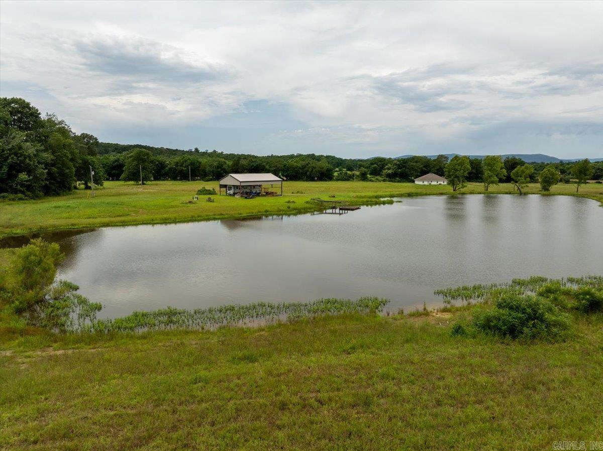 156 Frontier Ln.  Mena, AR