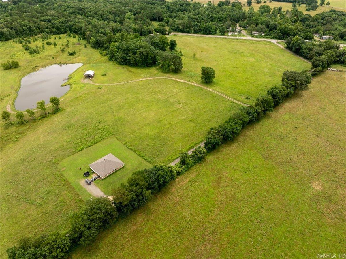 156 Frontier Ln.  Mena, AR