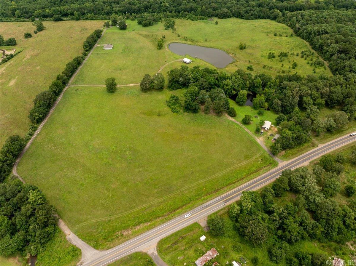 156 Frontier Ln.  Mena, AR