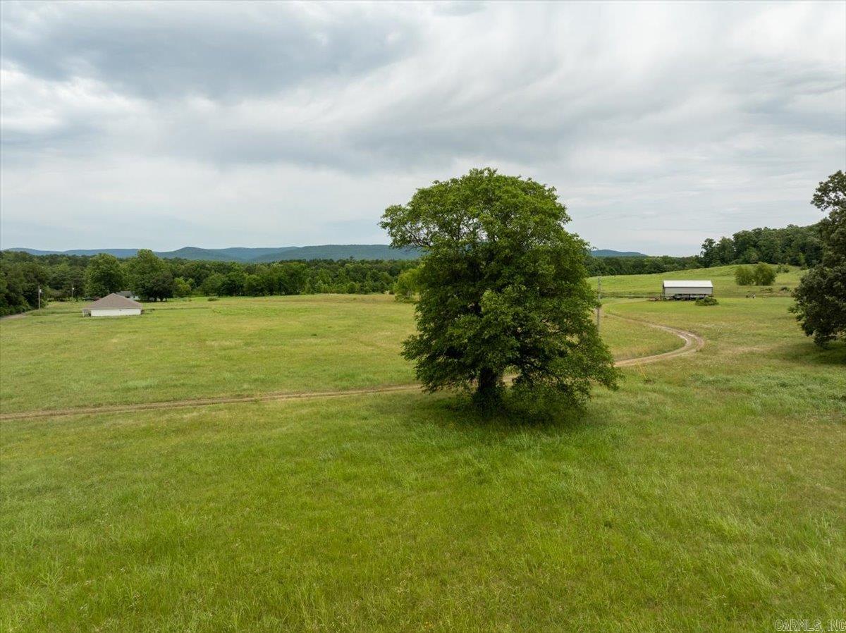 156 Frontier Ln.  Mena, AR