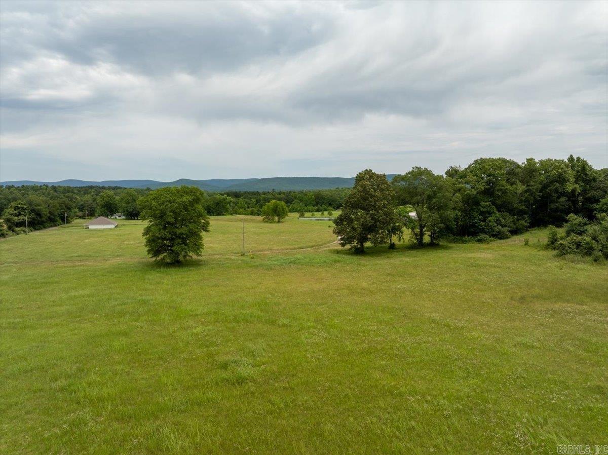 156 Frontier Ln.  Mena, AR