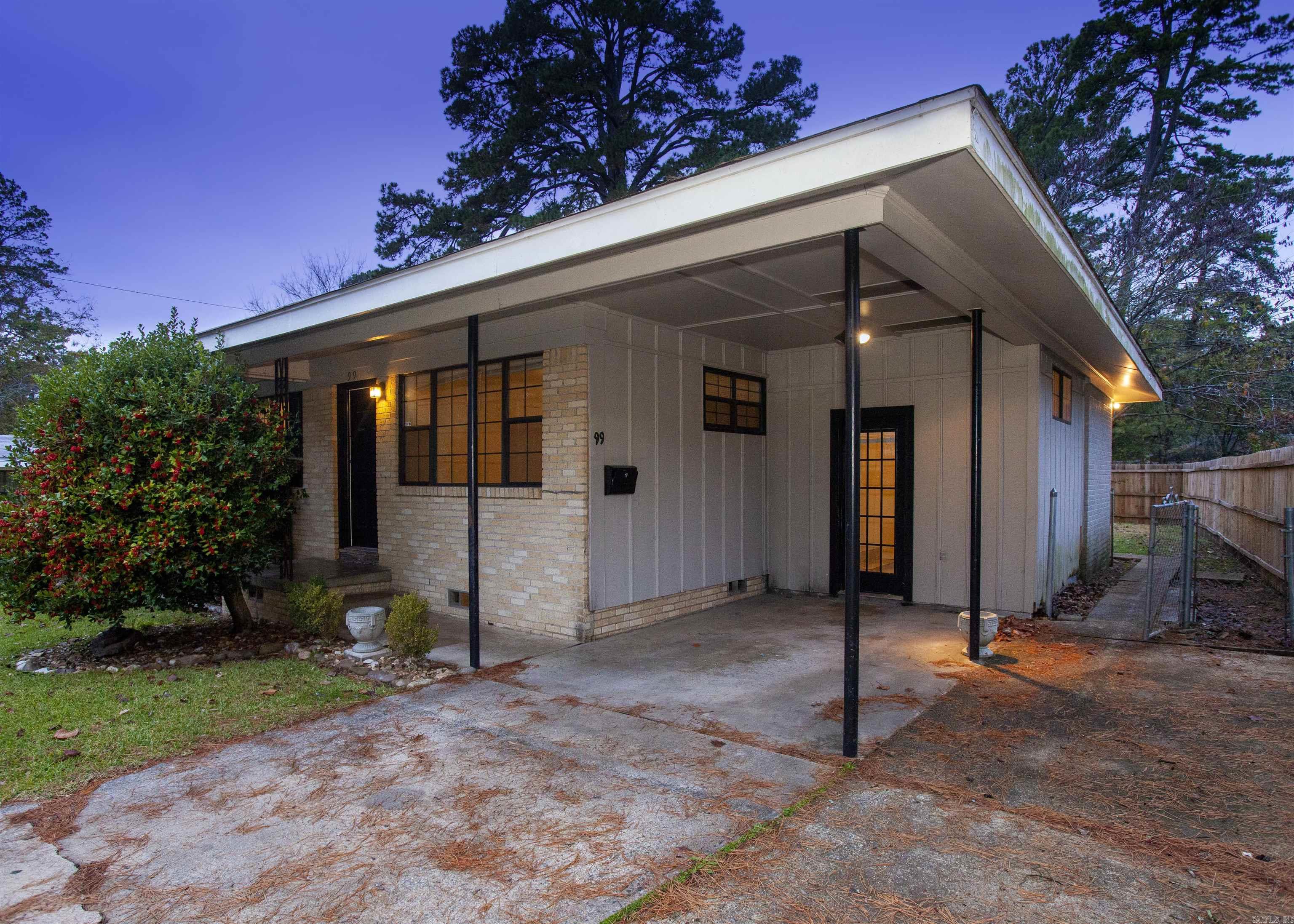 99 Broadmoor  Little Rock, AR