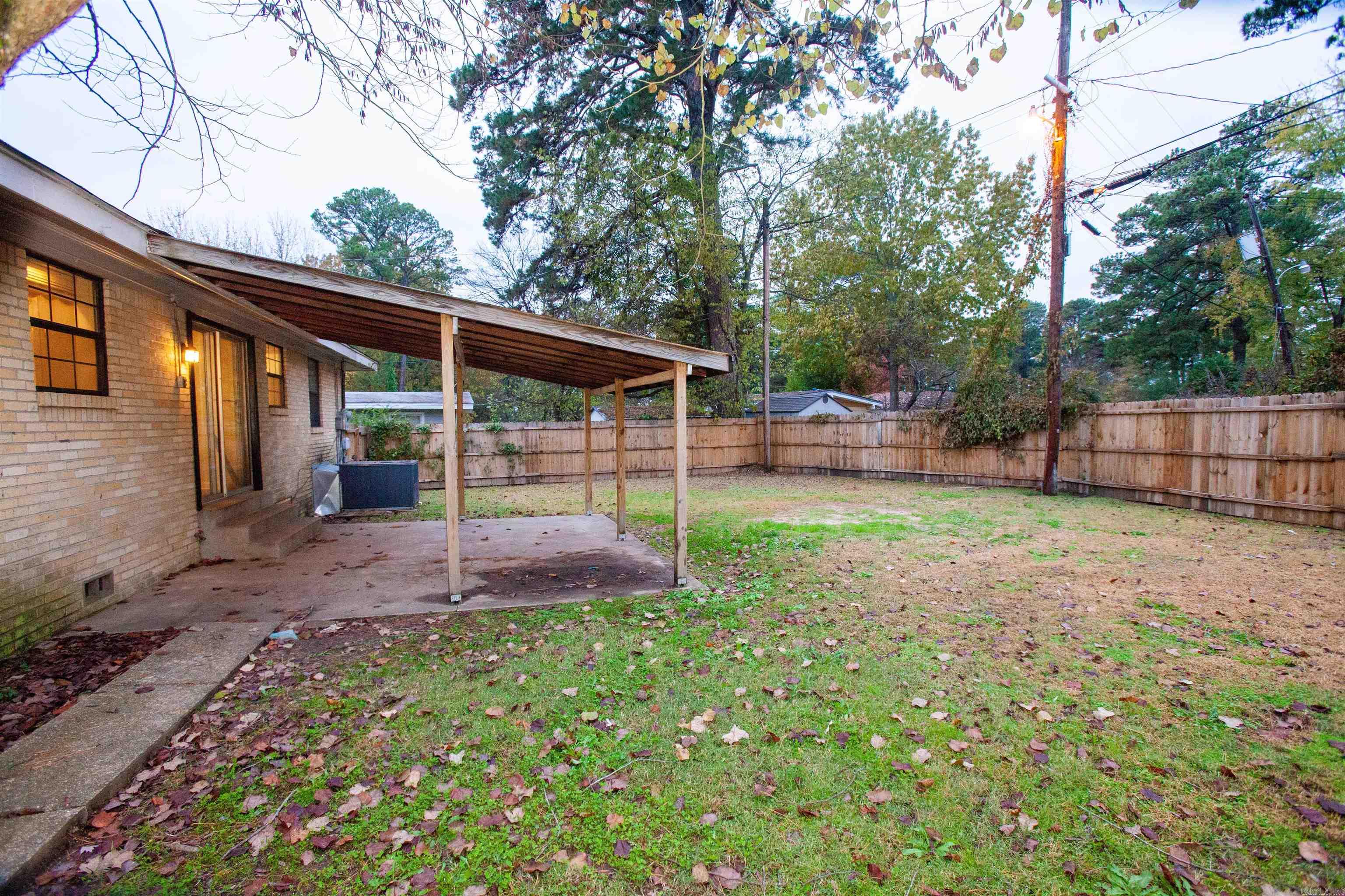 99 Broadmoor  Little Rock, AR