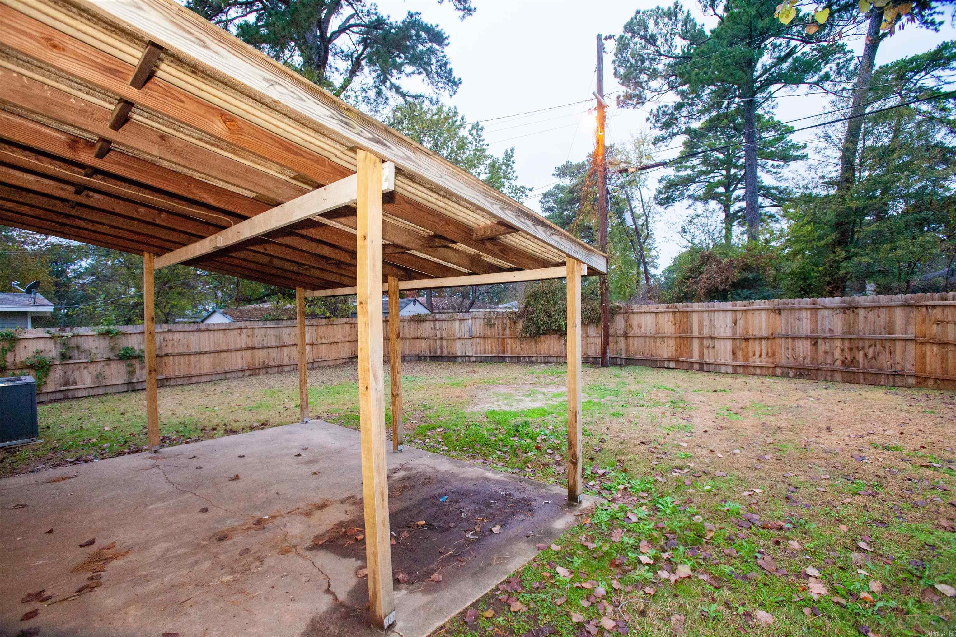 99 Broadmoor  Little Rock, AR