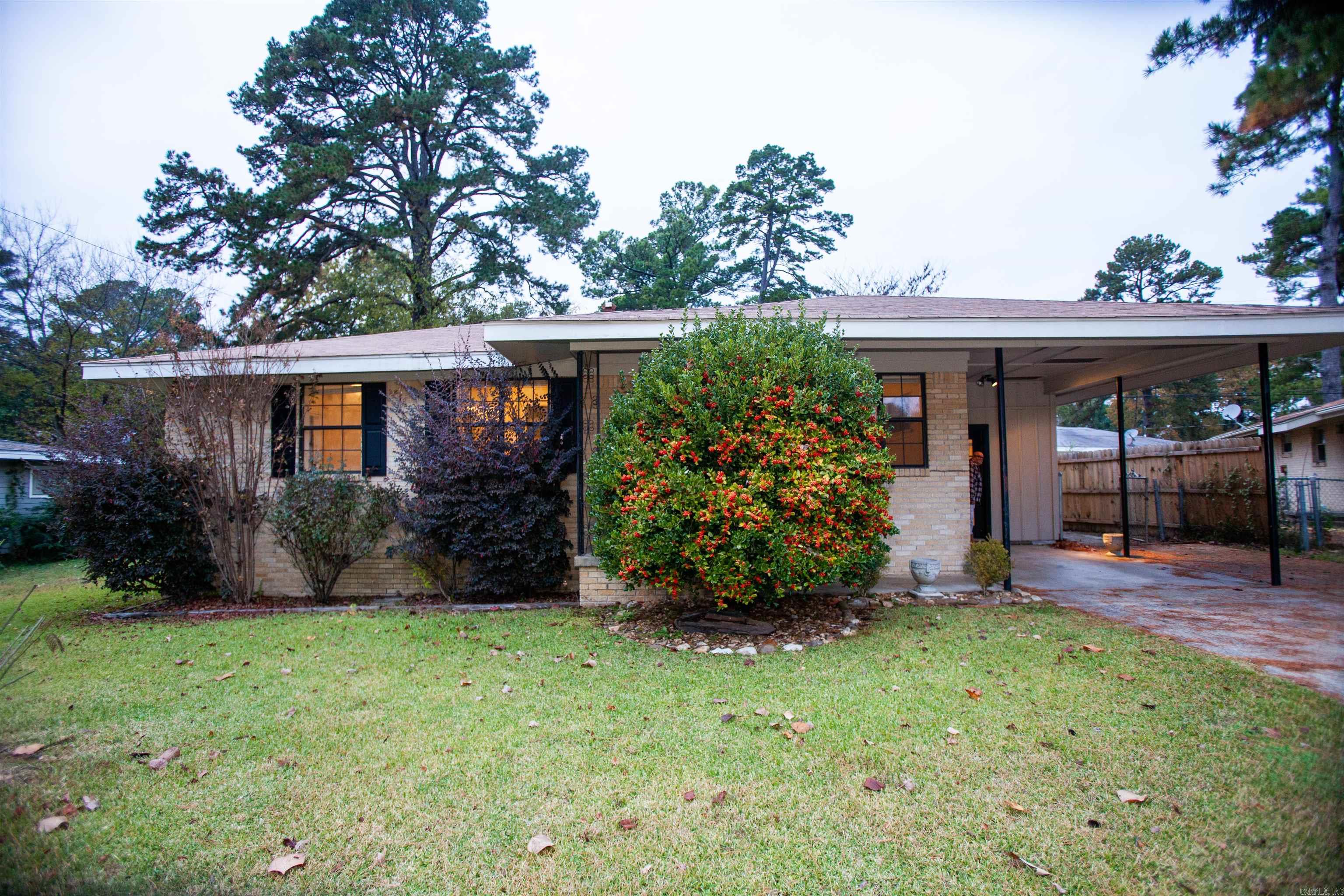 99 Broadmoor  Little Rock, AR